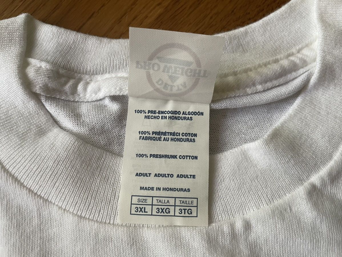Vintage Vintage 90's White Humor Emergency Condom Tee Gag 3XL XXXL Size US XXL / EU 58 / 5 - 5 Thumbnail