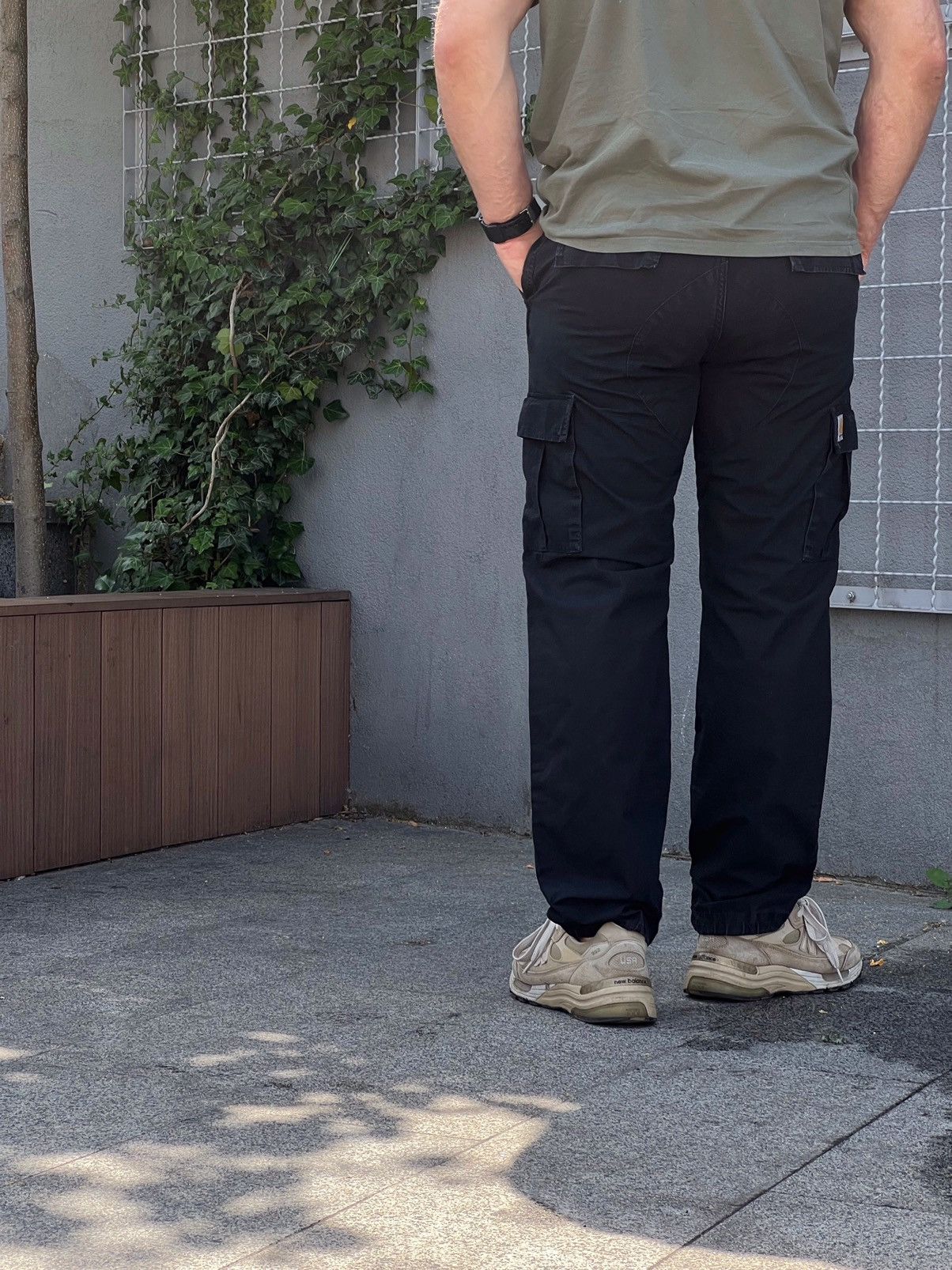 Carhartt × Carhartt Wip CARHARTT CARGO PANTS BLACK WASHED Size US 33 - 2 Thumbnail