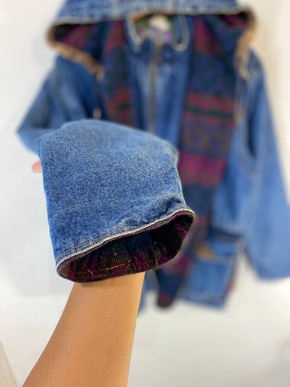 Vintage Vintage Denim Jacket with Navajo Design Lining Size US M / EU 48-50 / 2 - 8 Thumbnail