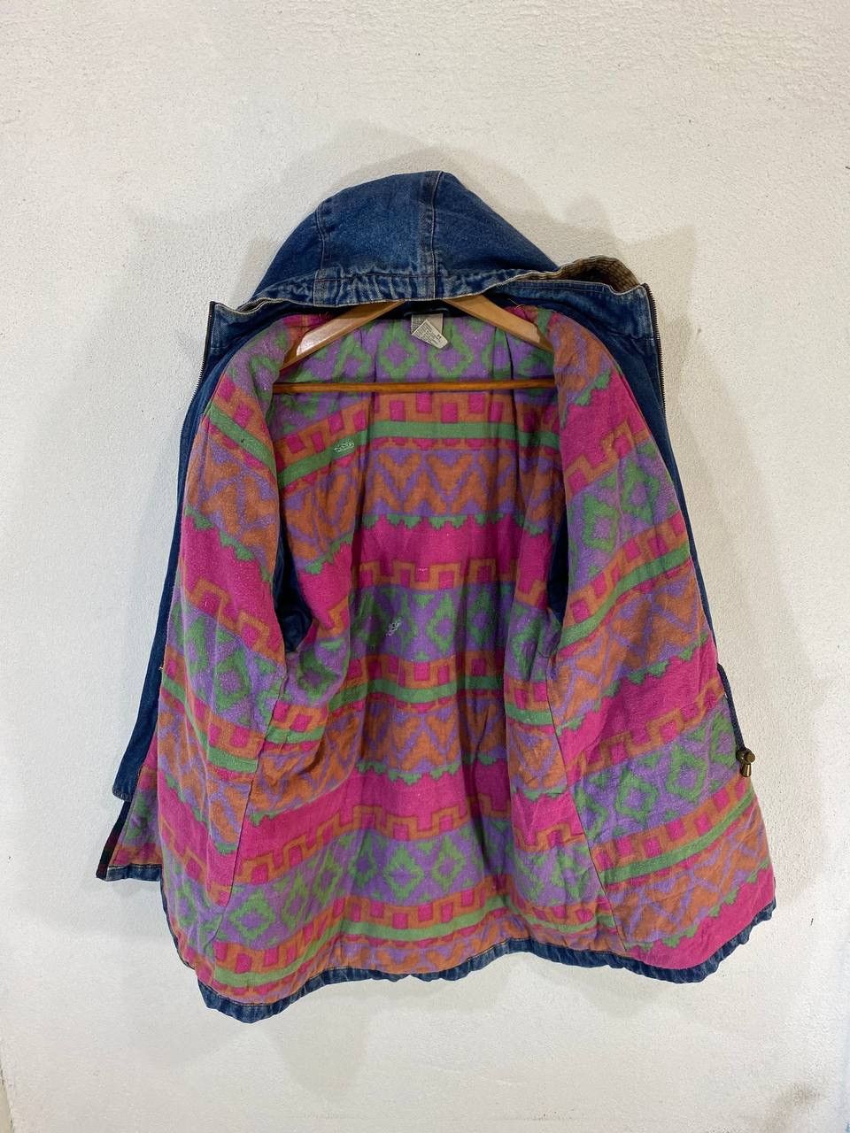 Vintage Vintage Denim Jacket with Navajo Design Lining Size US M / EU 48-50 / 2 - 4 Thumbnail