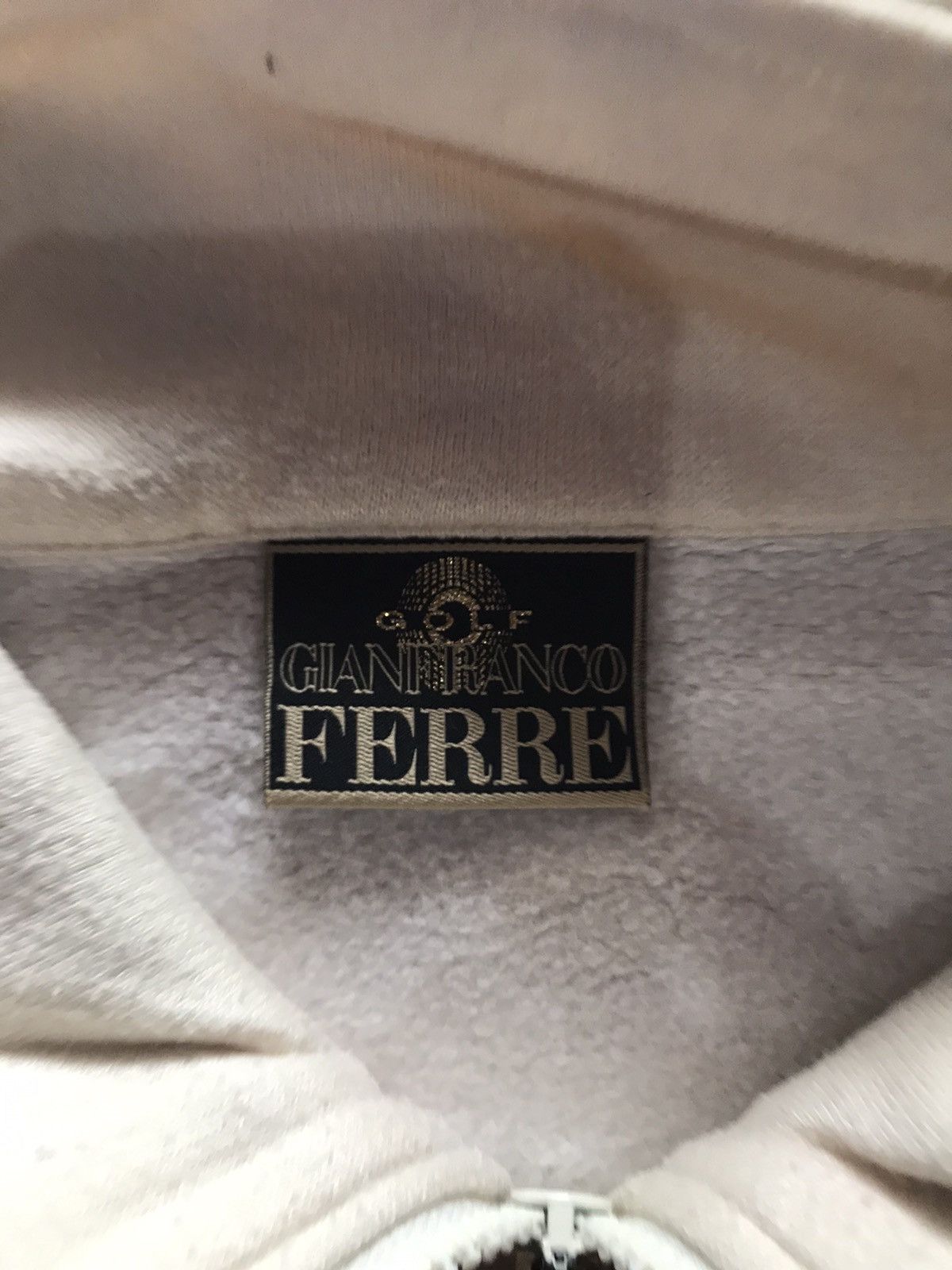 Gianfranco Ferre Gianfranco ferre golf sweatshirt size M Size US M / EU 48-50 / 2 - 3 Thumbnail