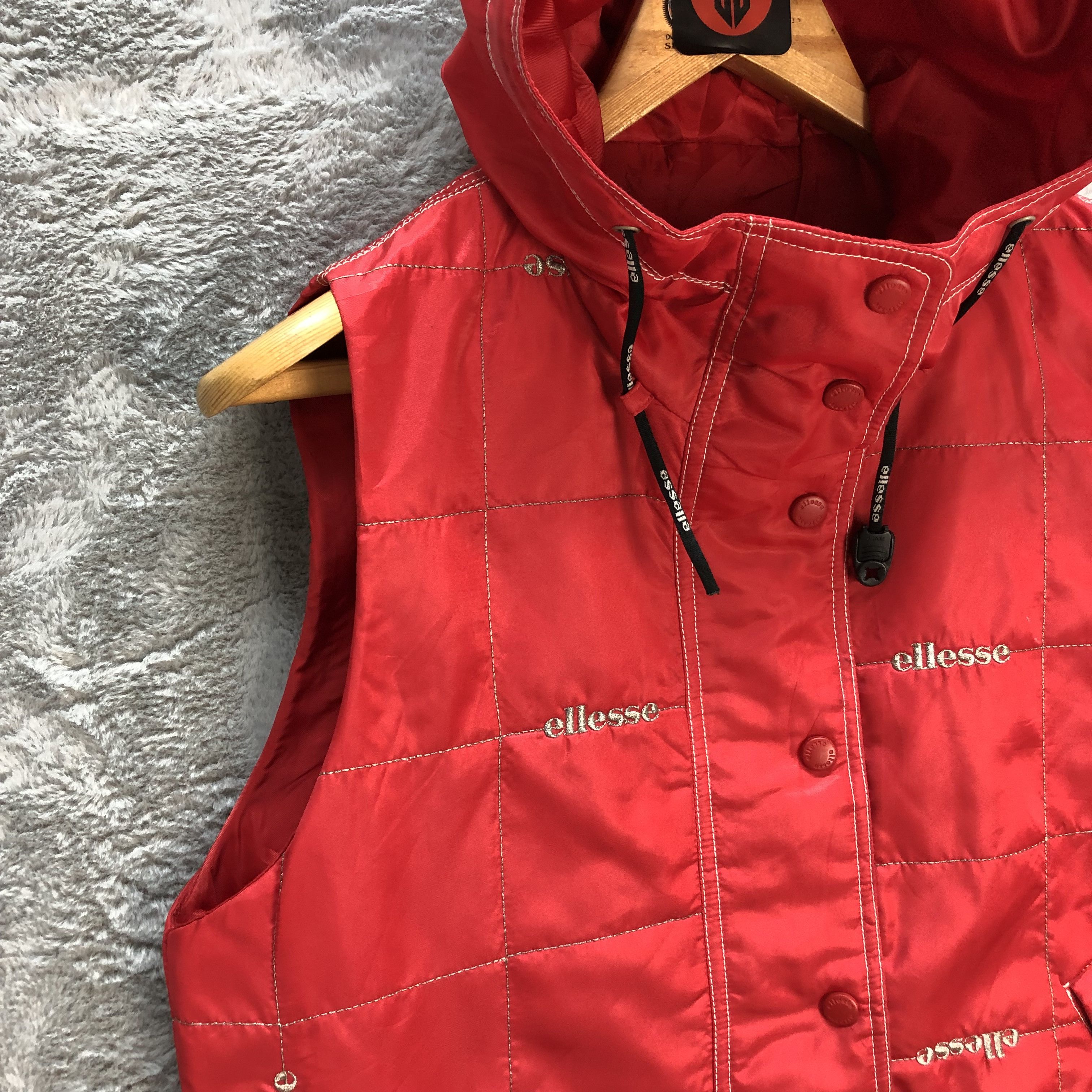 Ellesse Ellesse Embroidery Logo Hooded Red Vest #6316-60 Size S / US 4 / IT 40 - 6 Thumbnail