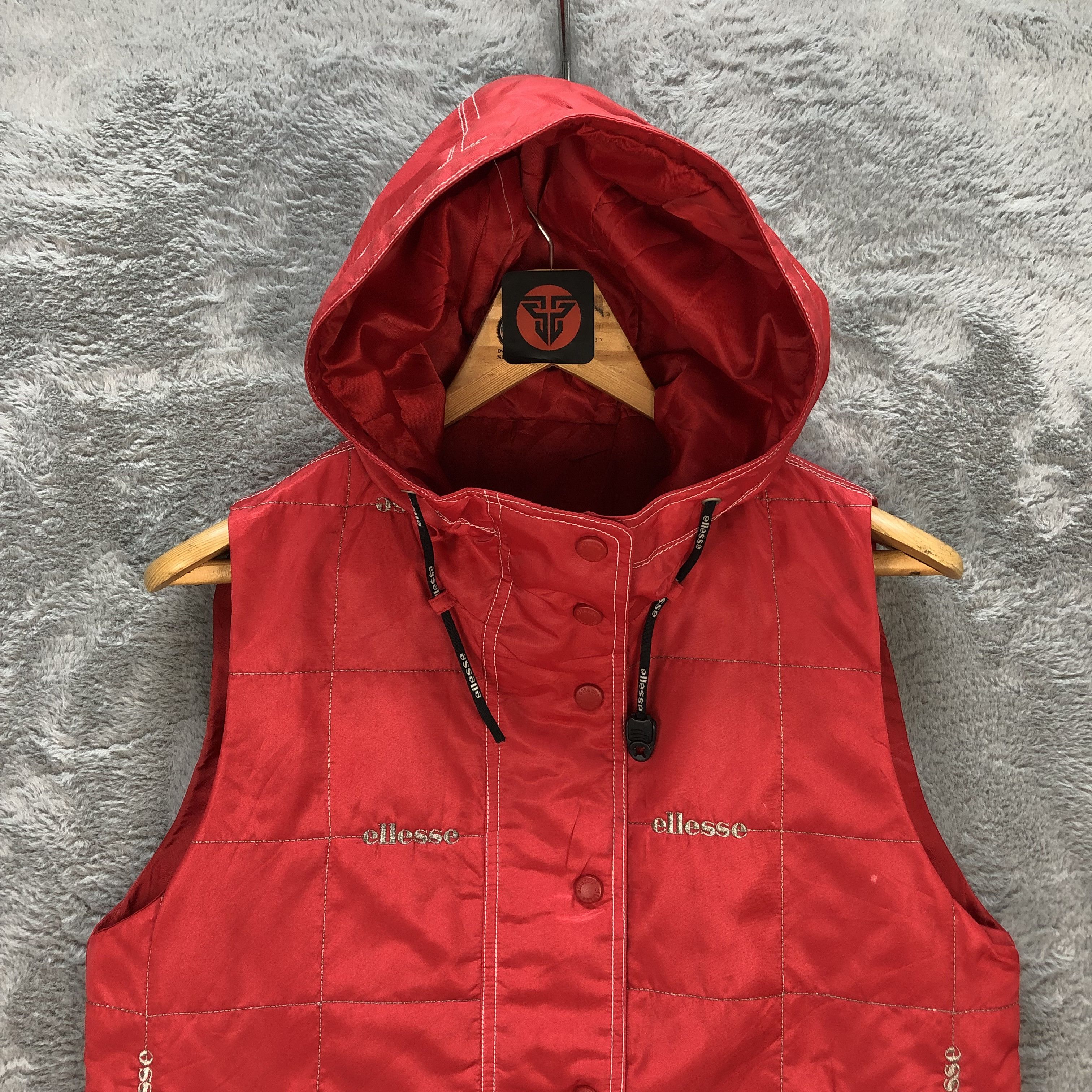 Ellesse Ellesse Embroidery Logo Hooded Red Vest #6316-60 Size S / US 4 / IT 40 - 2 Thumbnail