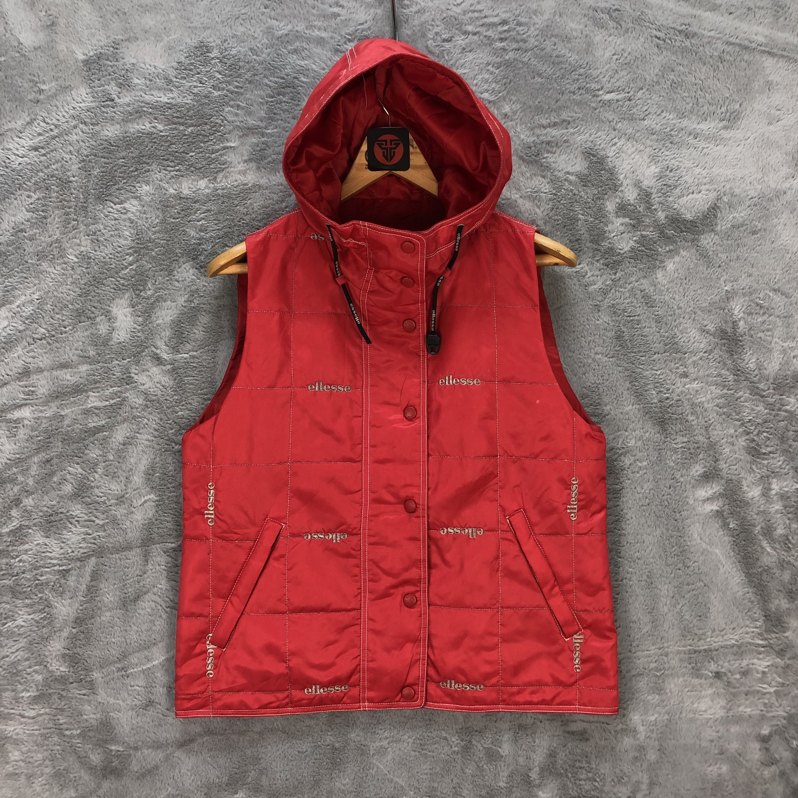 Ellesse Ellesse Embroidery Logo Hooded Red Vest #6316-60 Size S / US 4 / IT 40 - 1 Thumbnail