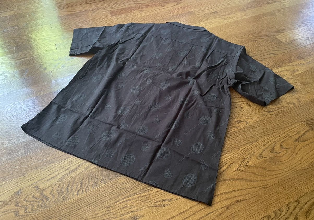 JW Anderson × Uniqlo Small Open Collar Black Badminton Tennis Shirt Up Vacation Size US S / EU 44-46 / 1 - 10 Thumbnail