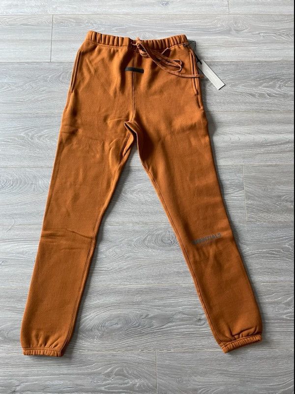 Fear of God *Mr.Porter Exclusive*Fear of God Essential Vicunia Sweatpant Size US 34 / EU 50 - 1 Thumbnail