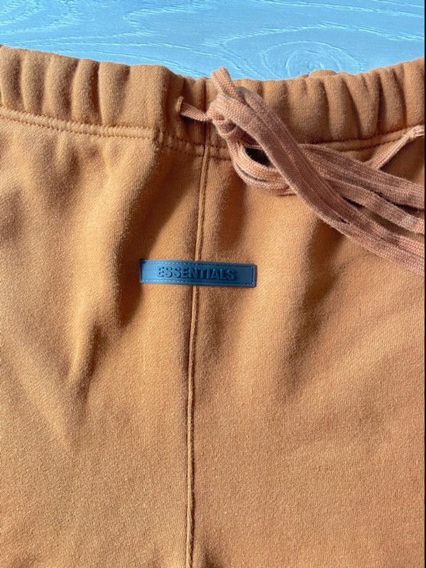 Fear of God *Mr.Porter Exclusive*Fear of God Essential Vicunia Sweatpant Size US 34 / EU 50 - 3 Thumbnail
