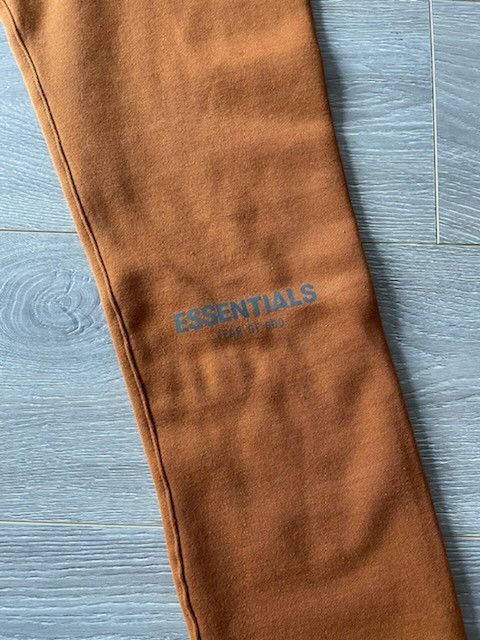 Fear of God *Mr.Porter Exclusive*Fear of God Essential Vicunia Sweatpant Size US 34 / EU 50 - 2 Thumbnail