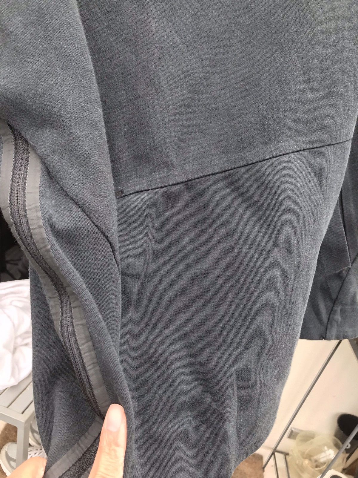 Nike × Nike ACG × Vintage Nike hoodie large faded black tech fleece Size US L / EU 52-54 / 3 - 5 Thumbnail