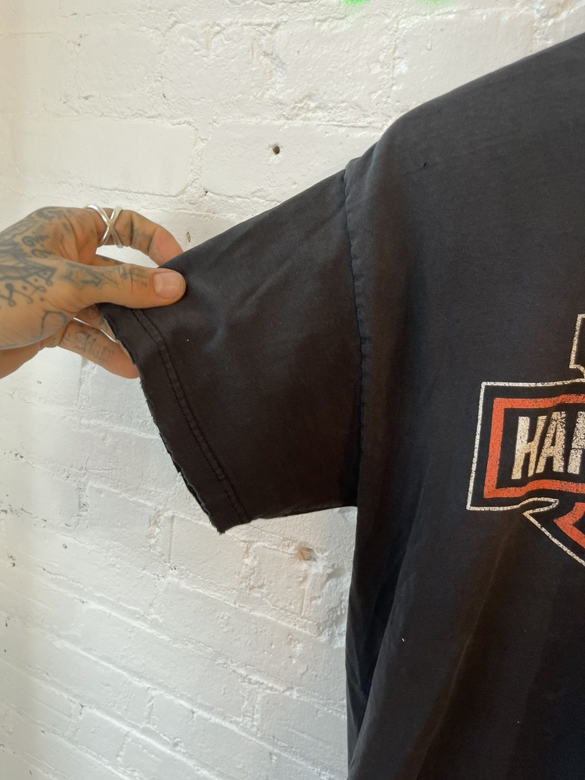 Harley Davidson × Vintage Vintage 90s THRASHED HARLEY DAVIDSON LOGO SHIRT Size US L / EU 52-54 / 3 - 3 Thumbnail