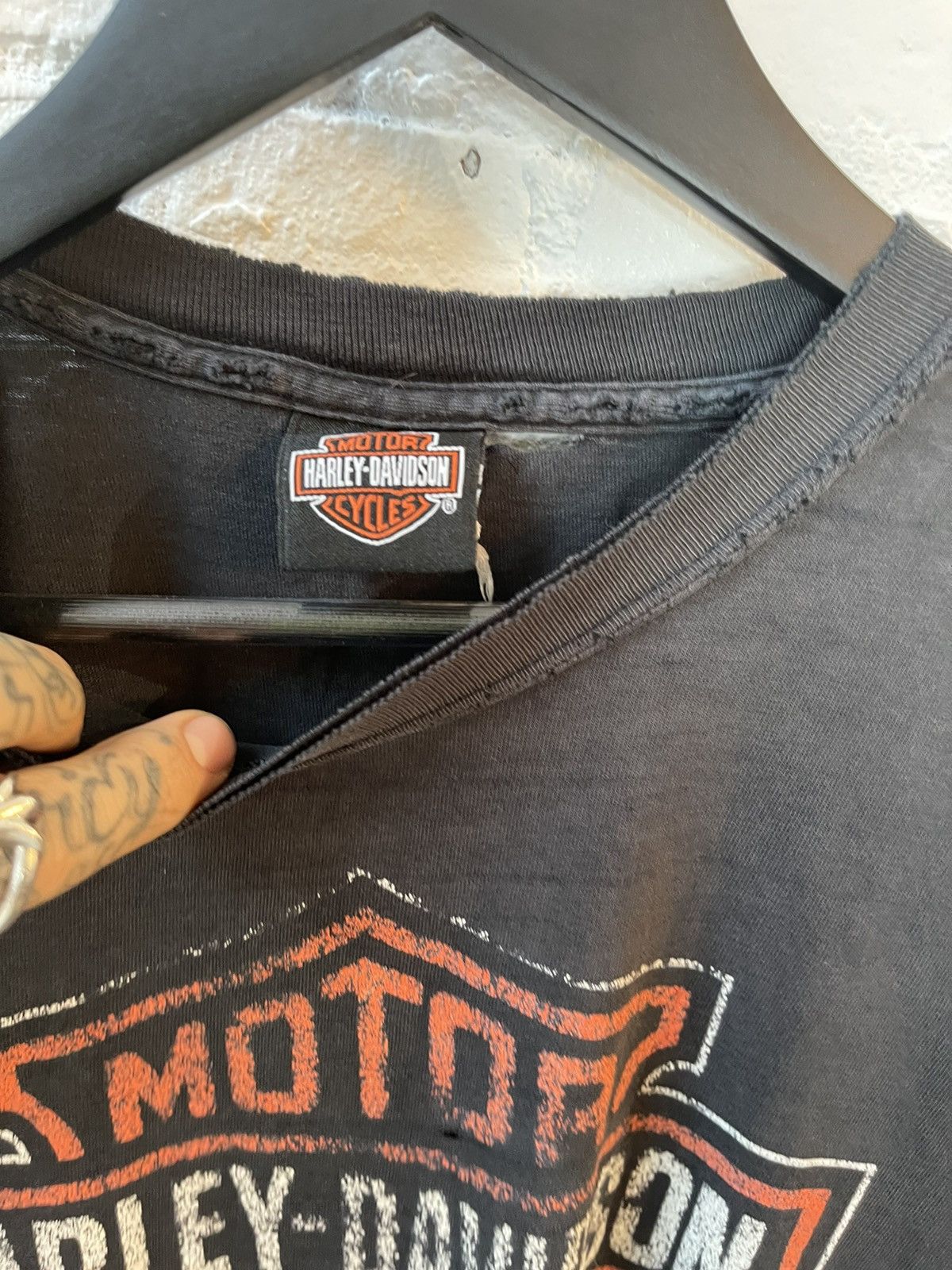 Harley Davidson × Vintage Vintage 90s THRASHED HARLEY DAVIDSON LOGO SHIRT Size US L / EU 52-54 / 3 - 5 Thumbnail