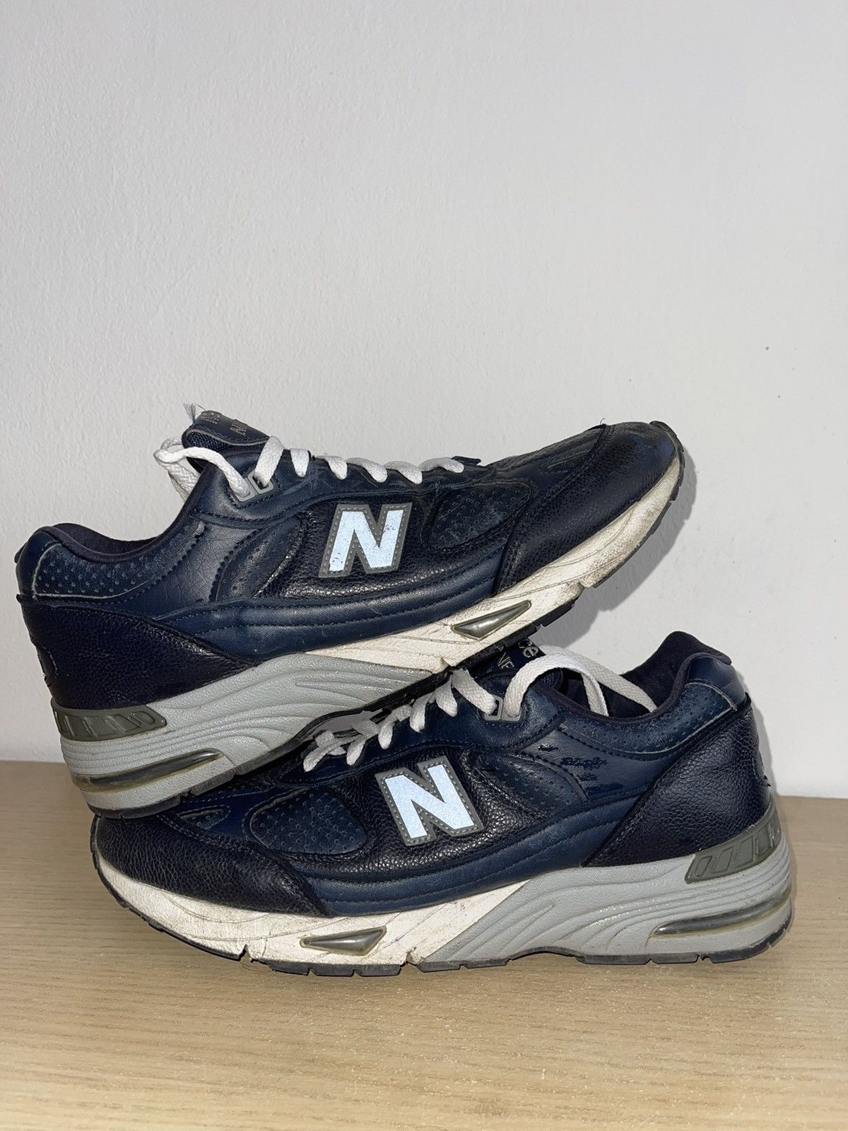 New Balance New Balance NINE NINE ONE 991 MADE IN ENGLAND Size US 10.5 / EU 43-44 - 2 Thumbnail