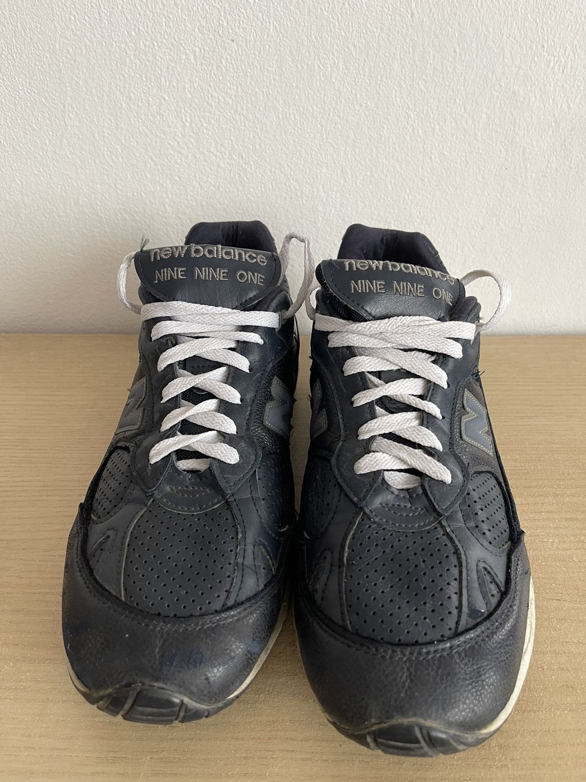 New Balance New Balance NINE NINE ONE 991 MADE IN ENGLAND Size US 10.5 / EU 43-44 - 3 Thumbnail
