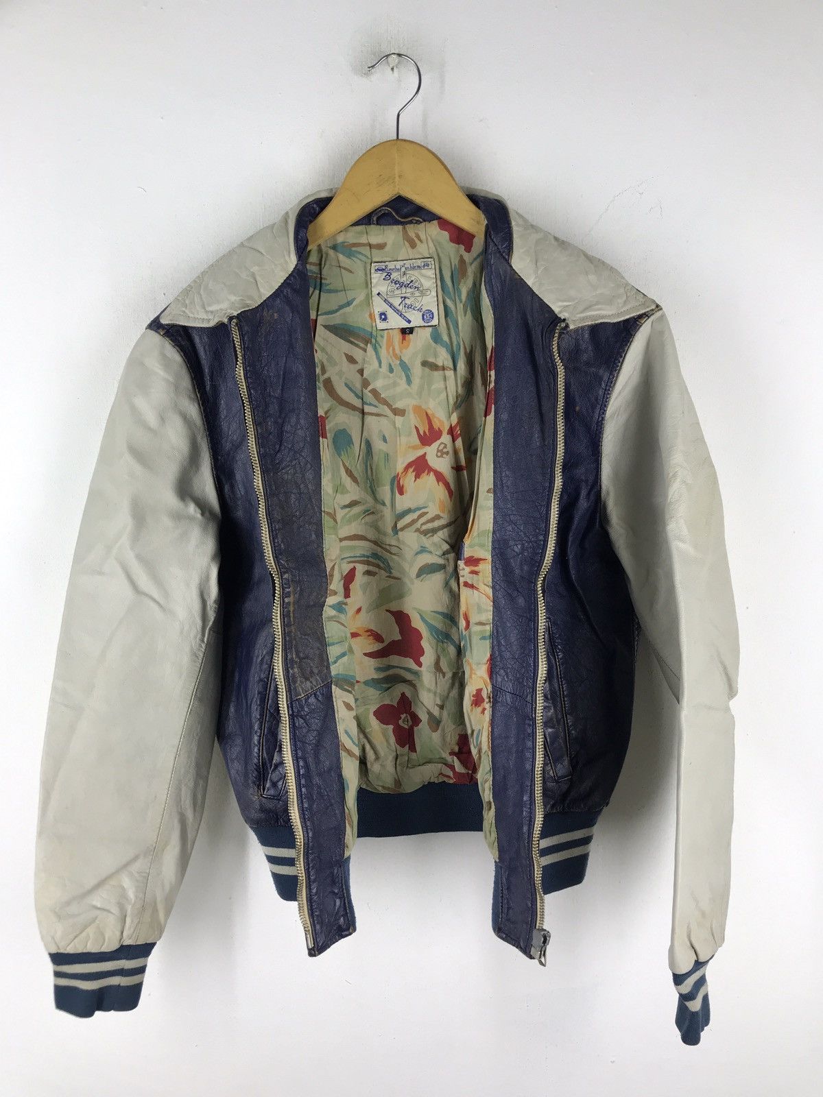 Branded Leather × Genuine Leather × Leather 🔊🔥FINAL DROP🔥Made in italy Brogden track leather jacket Size US S / EU 44-46 / 1 - 6 Thumbnail