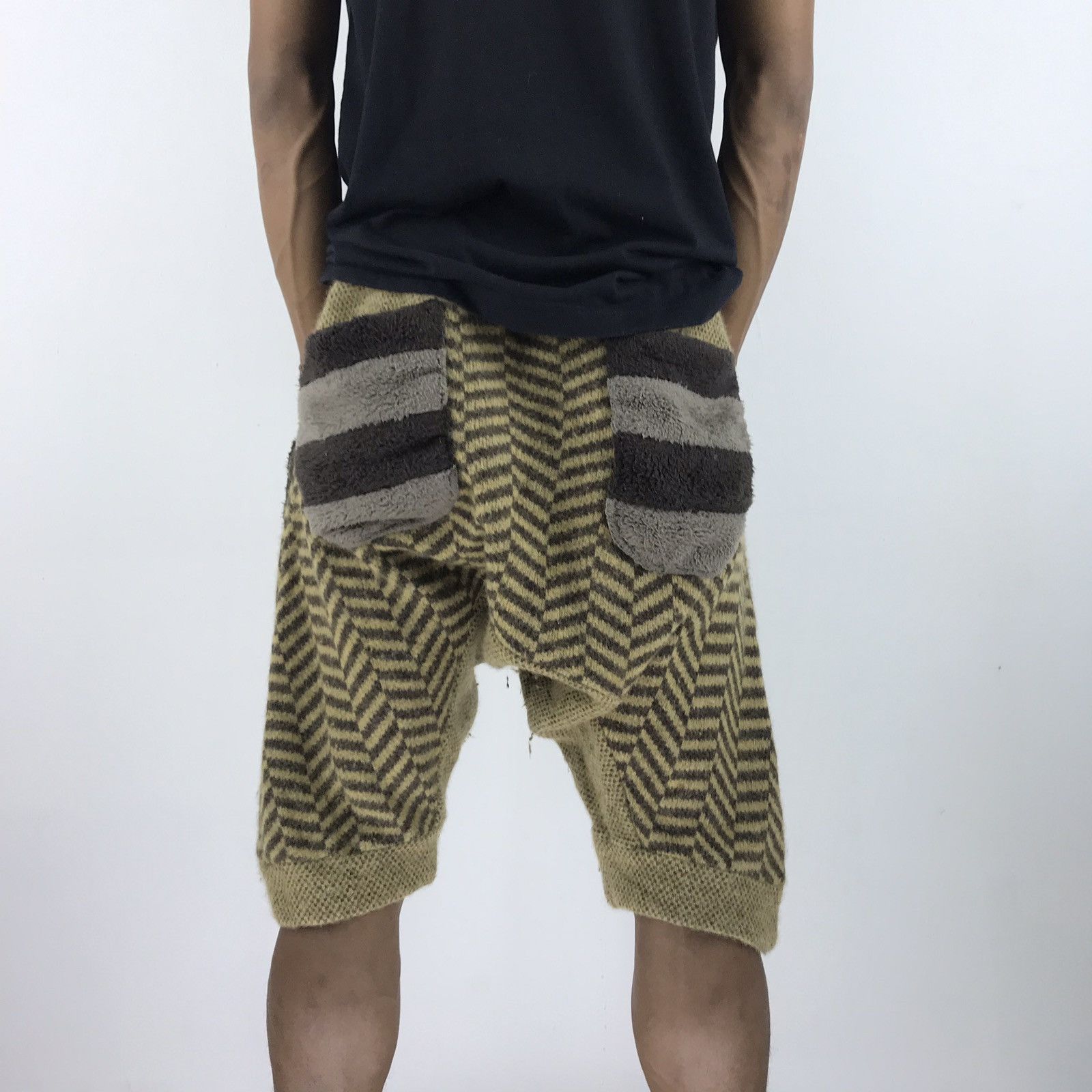 Frapbois Frapbois Short Cropped African Agola Fabric Pants Size US 32 / EU 48 - 17 Thumbnail