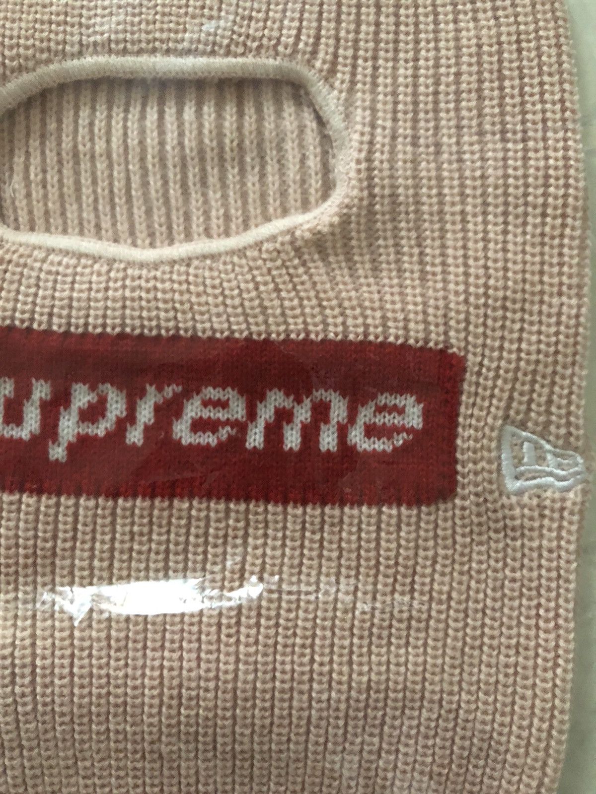 New Era × Supreme Pink supreme box logo Balaclava fw2021 light pink red Size ONE SIZE - 3 Thumbnail