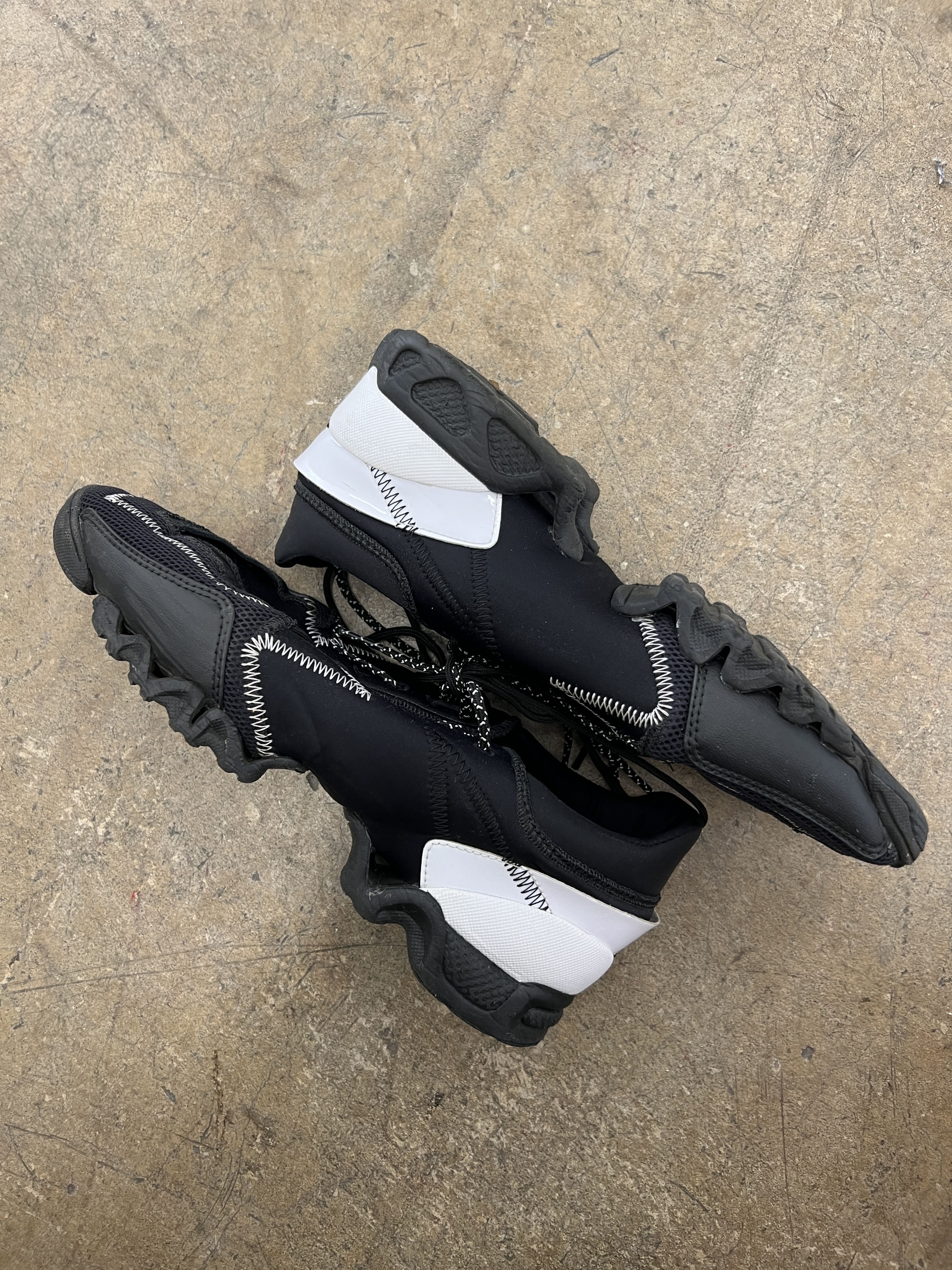 Y-3 y-3 split sole the most cozy shoes ever made sz XL Size US 10.5 / EU 43-44 - 2 Thumbnail