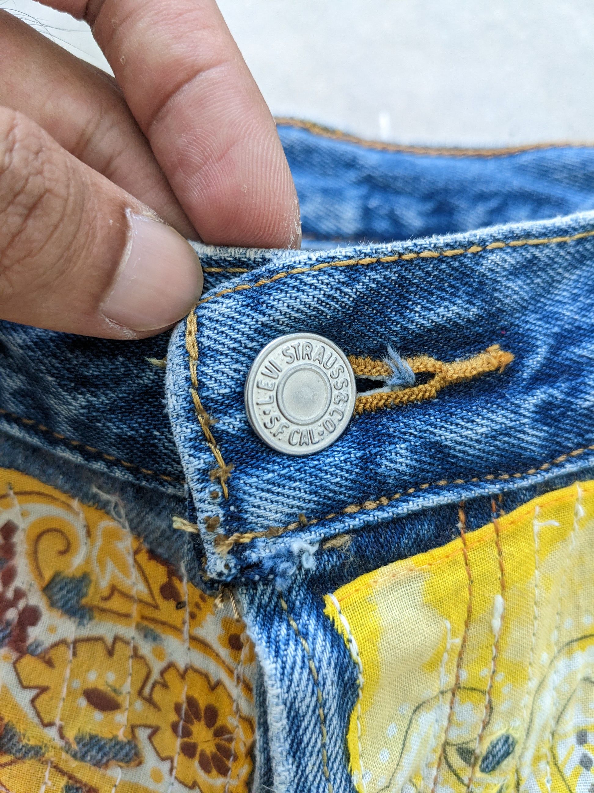 Levi's × Vintage OPEN ORDER 🔥 1/1 World Reconstruction Levis Bandana Boro Size US 35 - 11 Thumbnail