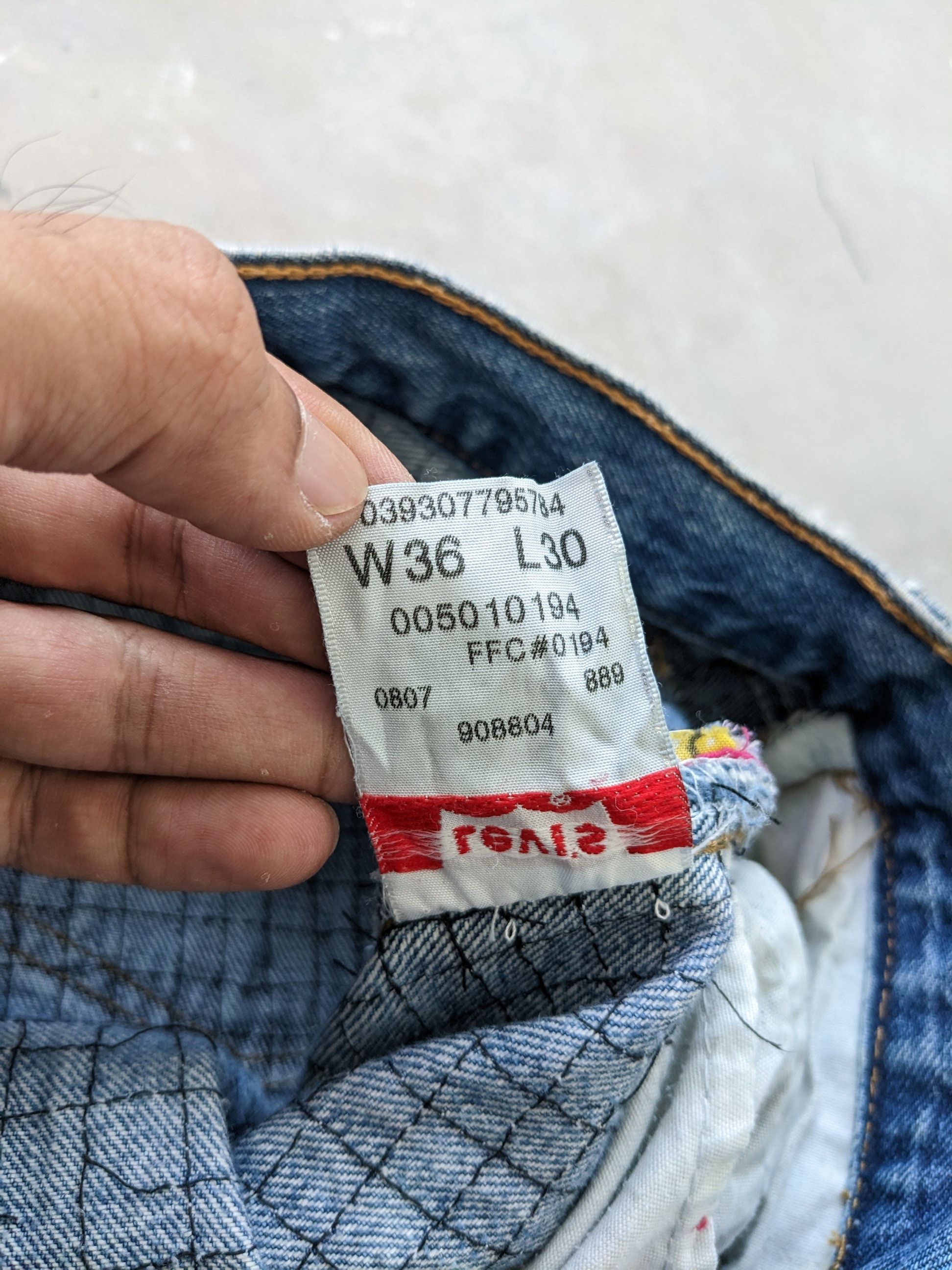 Levi's × Vintage OPEN ORDER 🔥 1/1 World Reconstruction Levis Bandana Boro Size US 35 - 10 Thumbnail