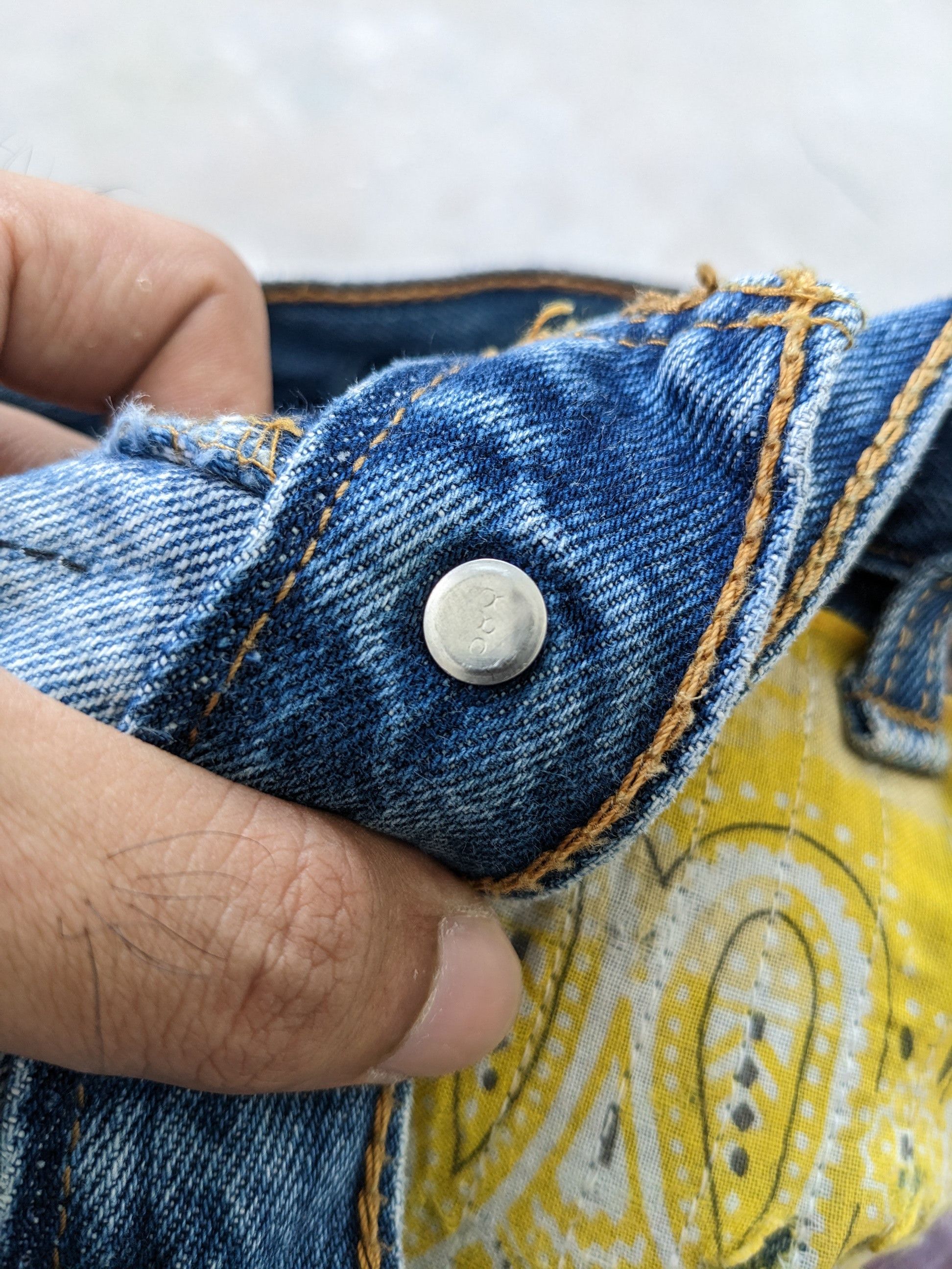 Levi's × Vintage OPEN ORDER 🔥 1/1 World Reconstruction Levis Bandana Boro Size US 35 - 12 Thumbnail