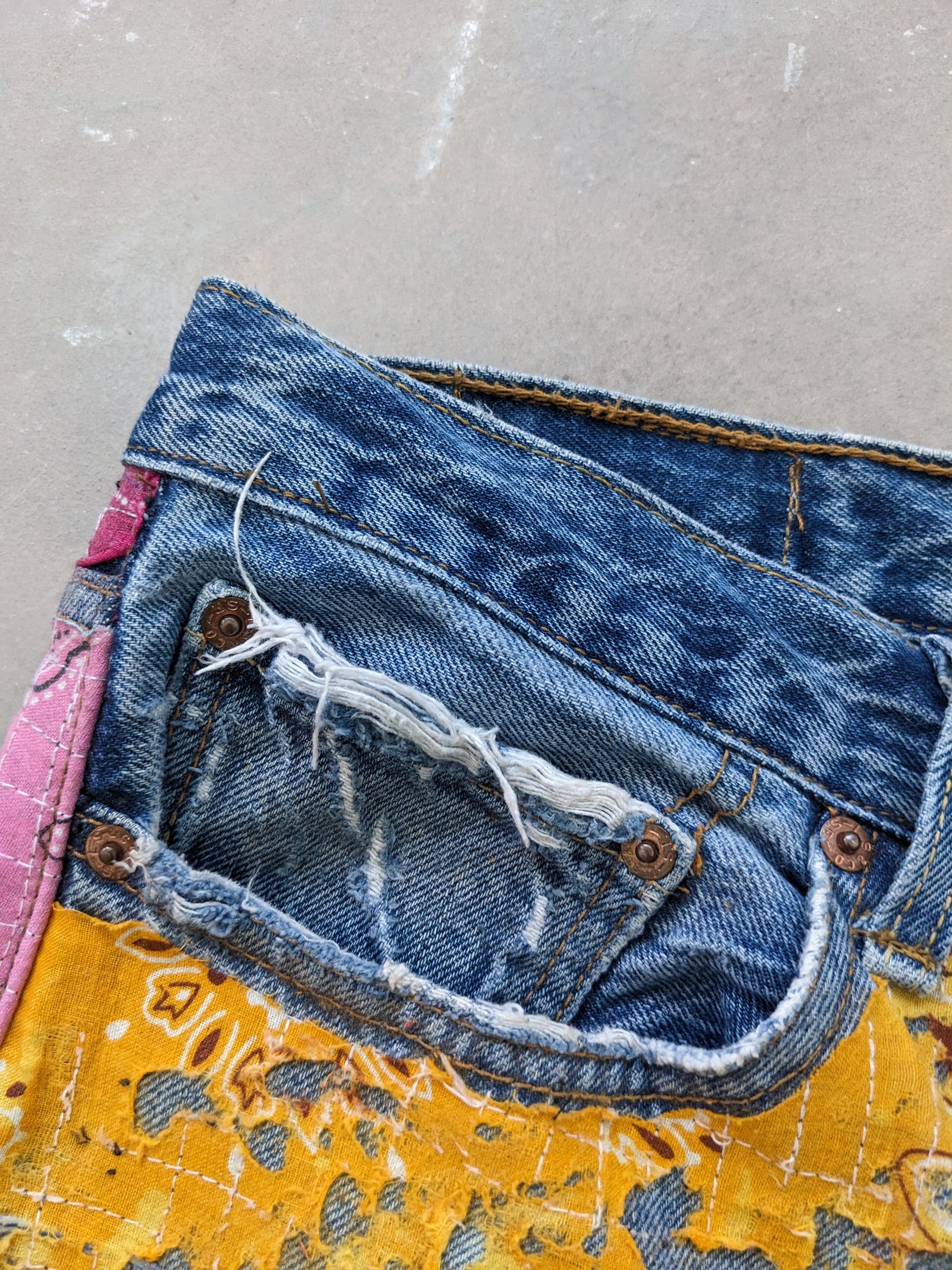 Levi's × Vintage OPEN ORDER 🔥 1/1 World Reconstruction Levis Bandana Boro Size US 35 - 14 Thumbnail