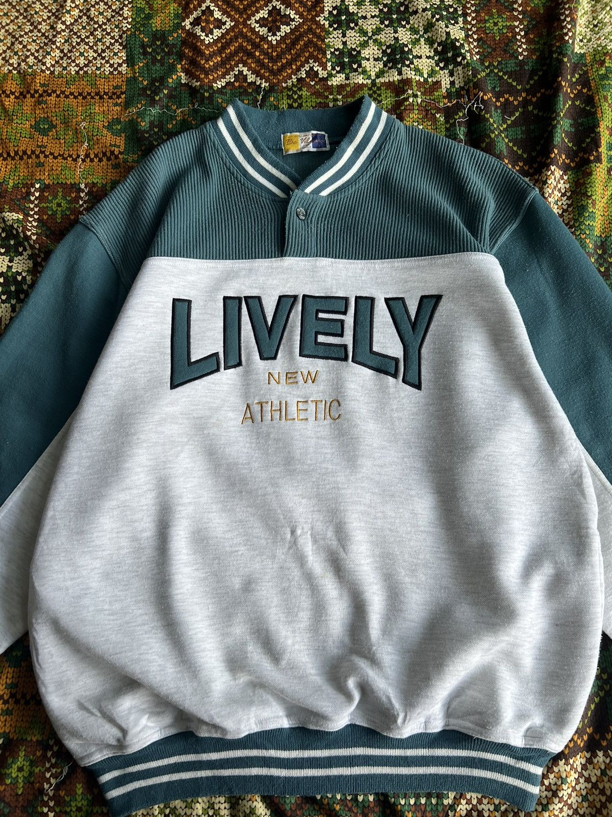 Japanese Brand × Vintage Vintage Sweatshirt Button Up Big Spell Out Size US L / EU 52-54 / 3 - 3 Thumbnail