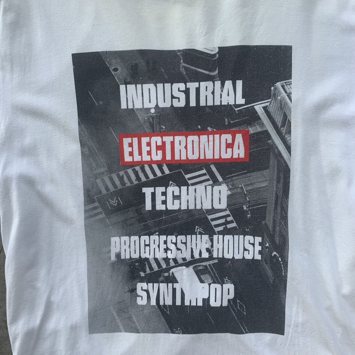 Japanese Brand Industrial Electronica Techno Progressive House Synthpop tee Size US XXL / EU 58 / 5 - 2 Thumbnail