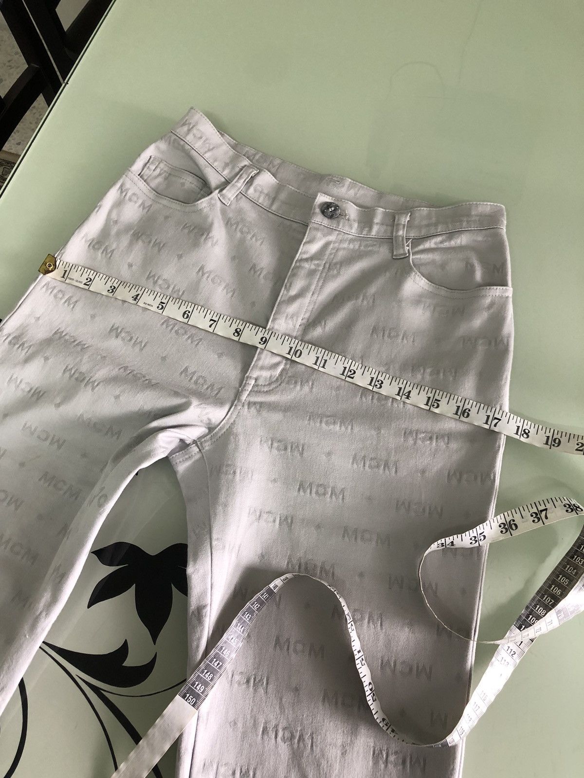 MCM Vintage MCM Full Prints Monogram Slim Fit Stretchable Jeans Size 28" / US 6 / IT 42 - 24 Thumbnail
