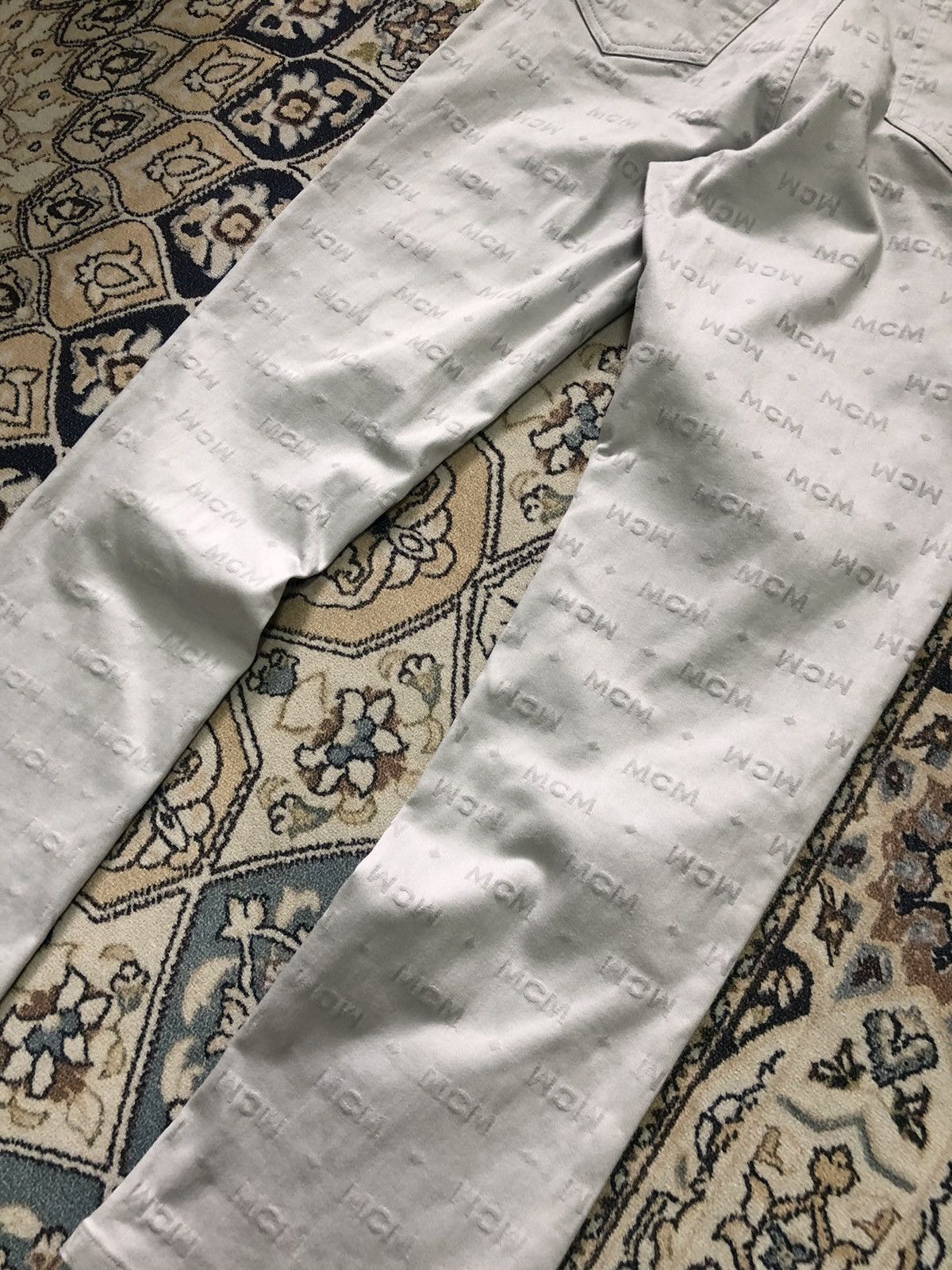 MCM Vintage MCM Full Prints Monogram Slim Fit Stretchable Jeans Size 28" / US 6 / IT 42 - 7 Thumbnail