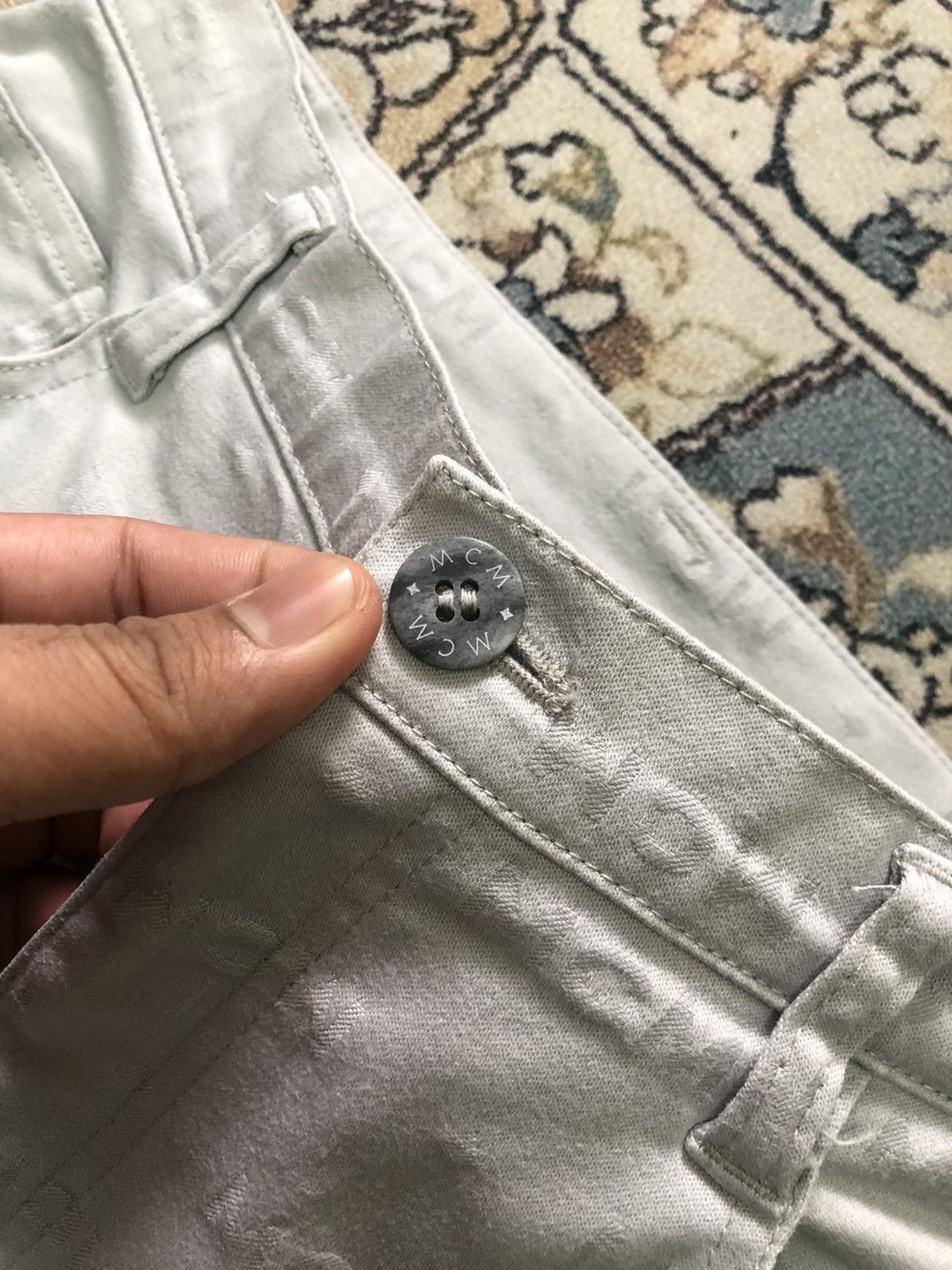 MCM Vintage MCM Full Prints Monogram Slim Fit Stretchable Jeans Size 28" / US 6 / IT 42 - 9 Thumbnail