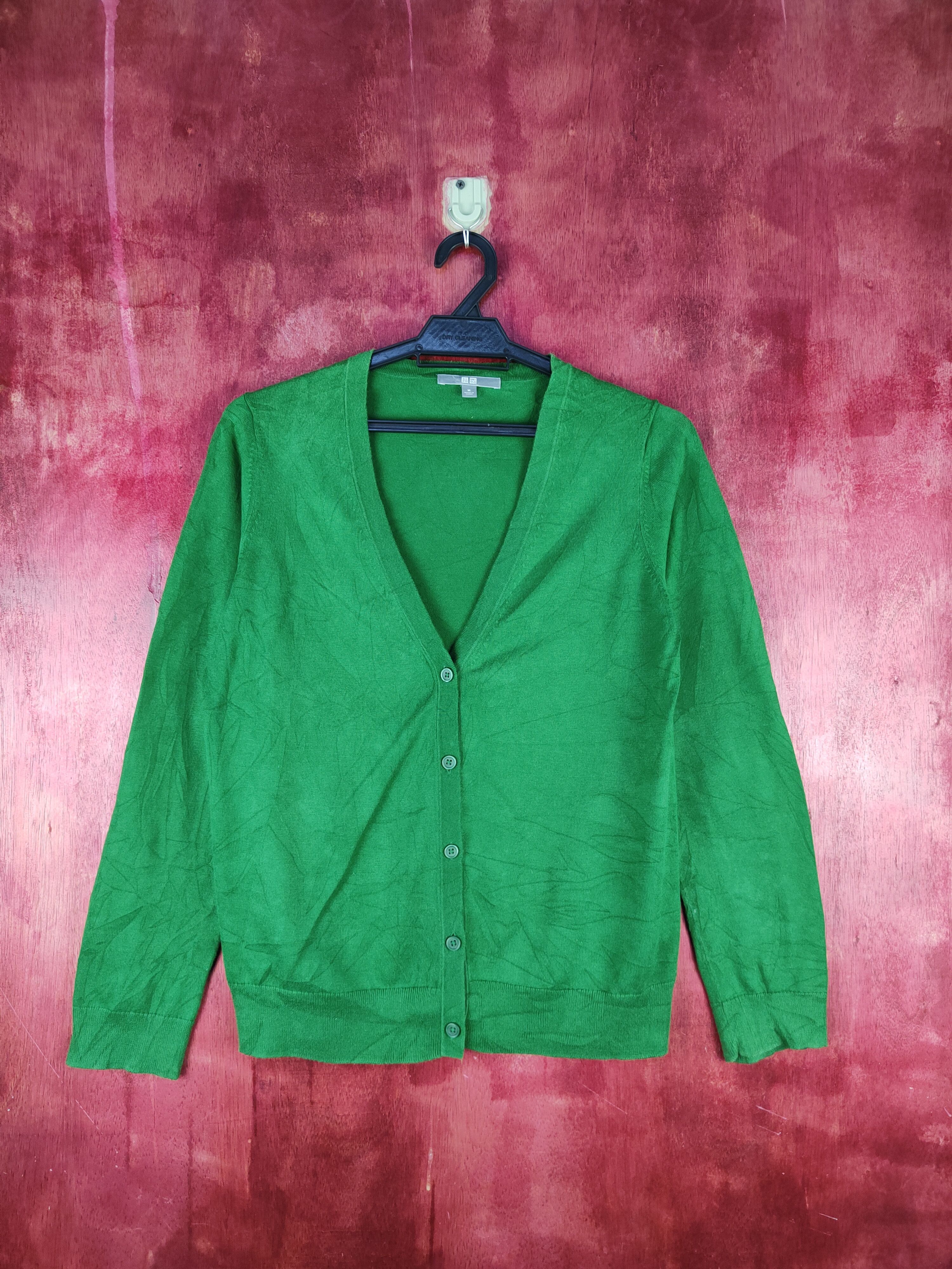 Japanese Brand × Uniqlo Uniqlo Dark Green Cardigan knitwear thin japan vintage #S948 Size M / US 6-8 / IT 42-44 - 1 Thumbnail
