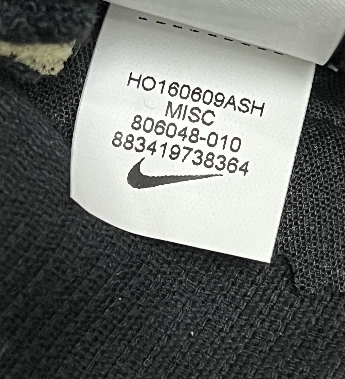 Nike 🔥DOPE🔥NIKE SKATEBOARDING Spell-Out Corduroy Strapback Hat Size ONE SIZE - 12 Thumbnail