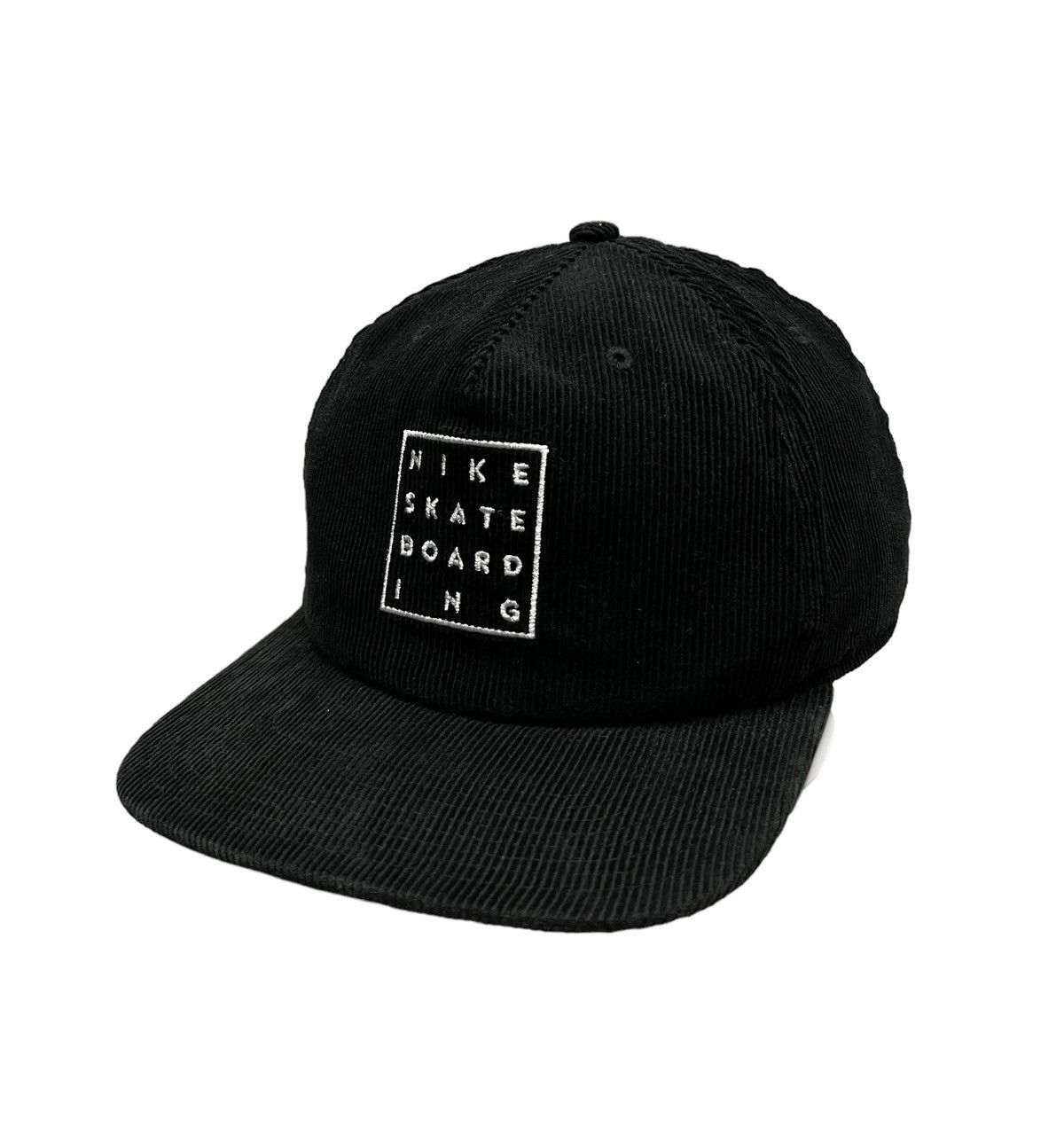 🔥DOPE🔥NIKE SKATEBOARDING Spell-Out Corduroy Strapback Hat