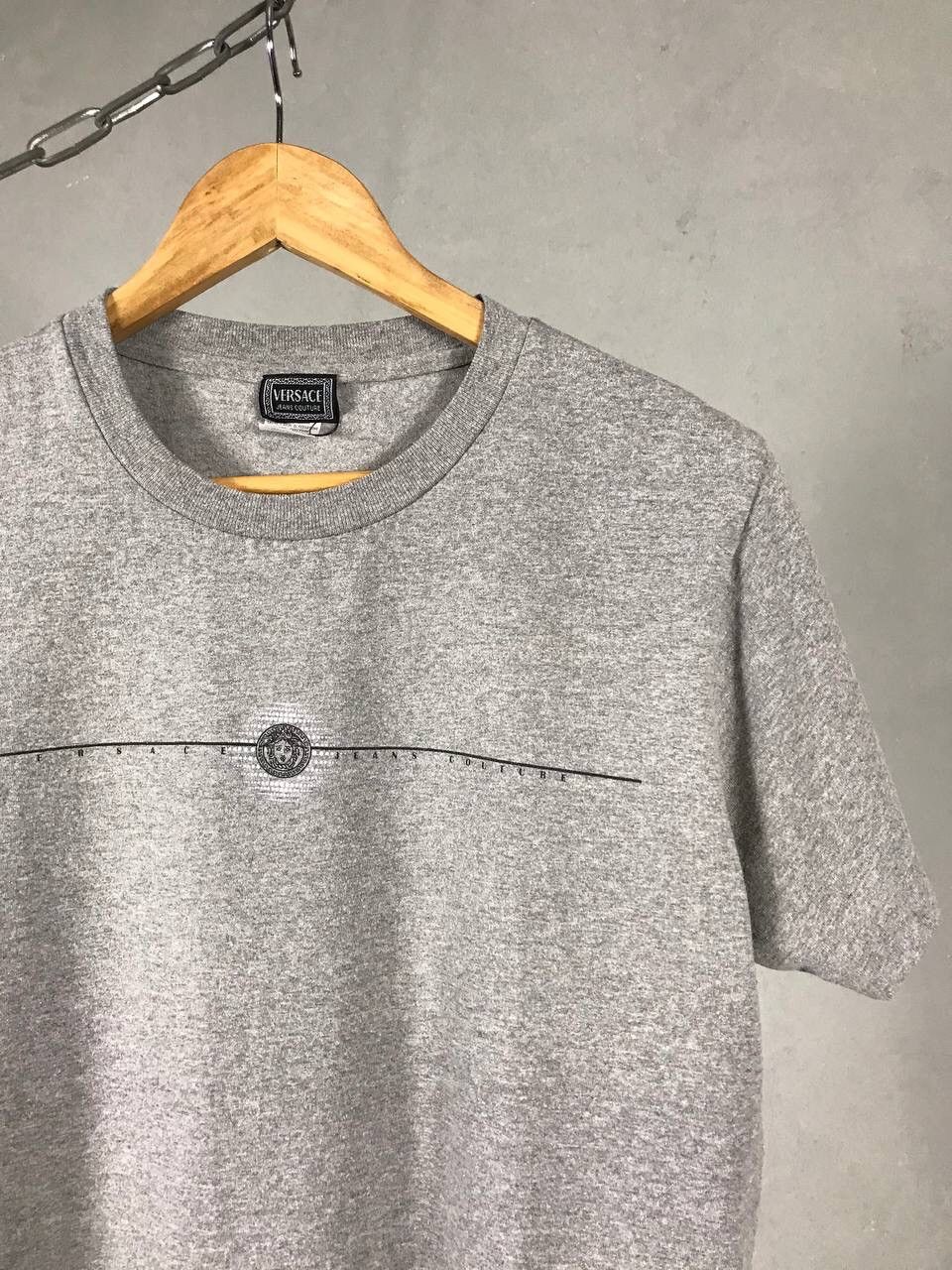 Versace × Vintage Versace Medusa Center Logo Luxury Tee Size US S / EU 44-46 / 1 - 2 Thumbnail