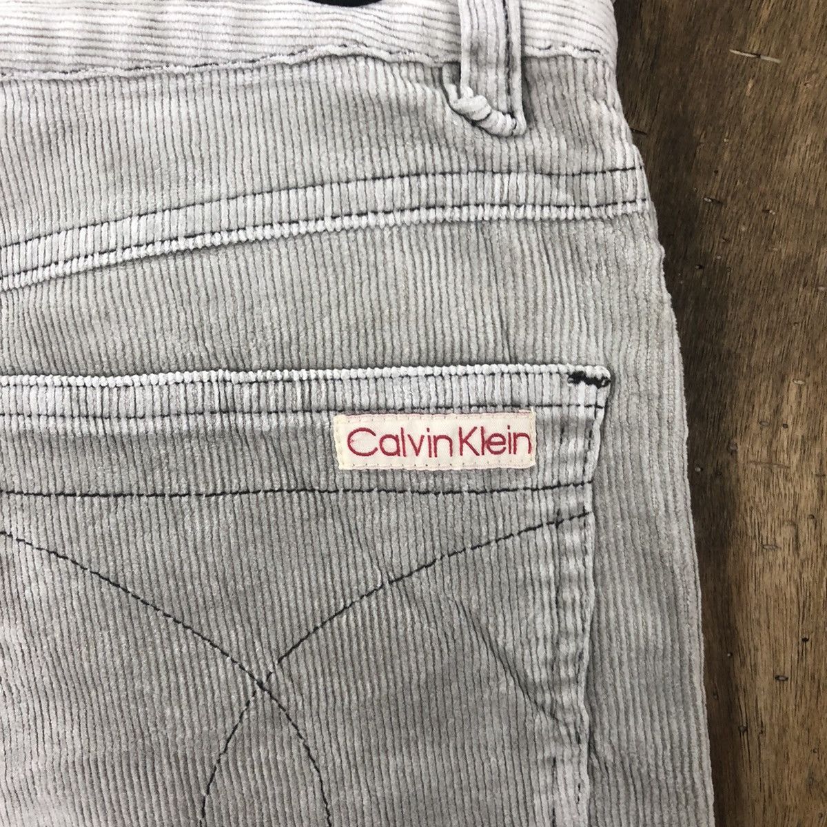 Calvin Klein Calvin Klein Grey Corduroy Casual pants #6266 Size US 26 / EU 42 - 12 Thumbnail