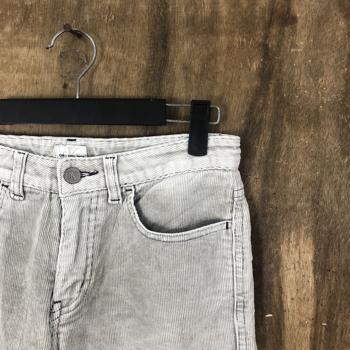 Calvin Klein Calvin Klein Grey Corduroy Casual pants #6266 Size US 26 / EU 42 - 5 Thumbnail