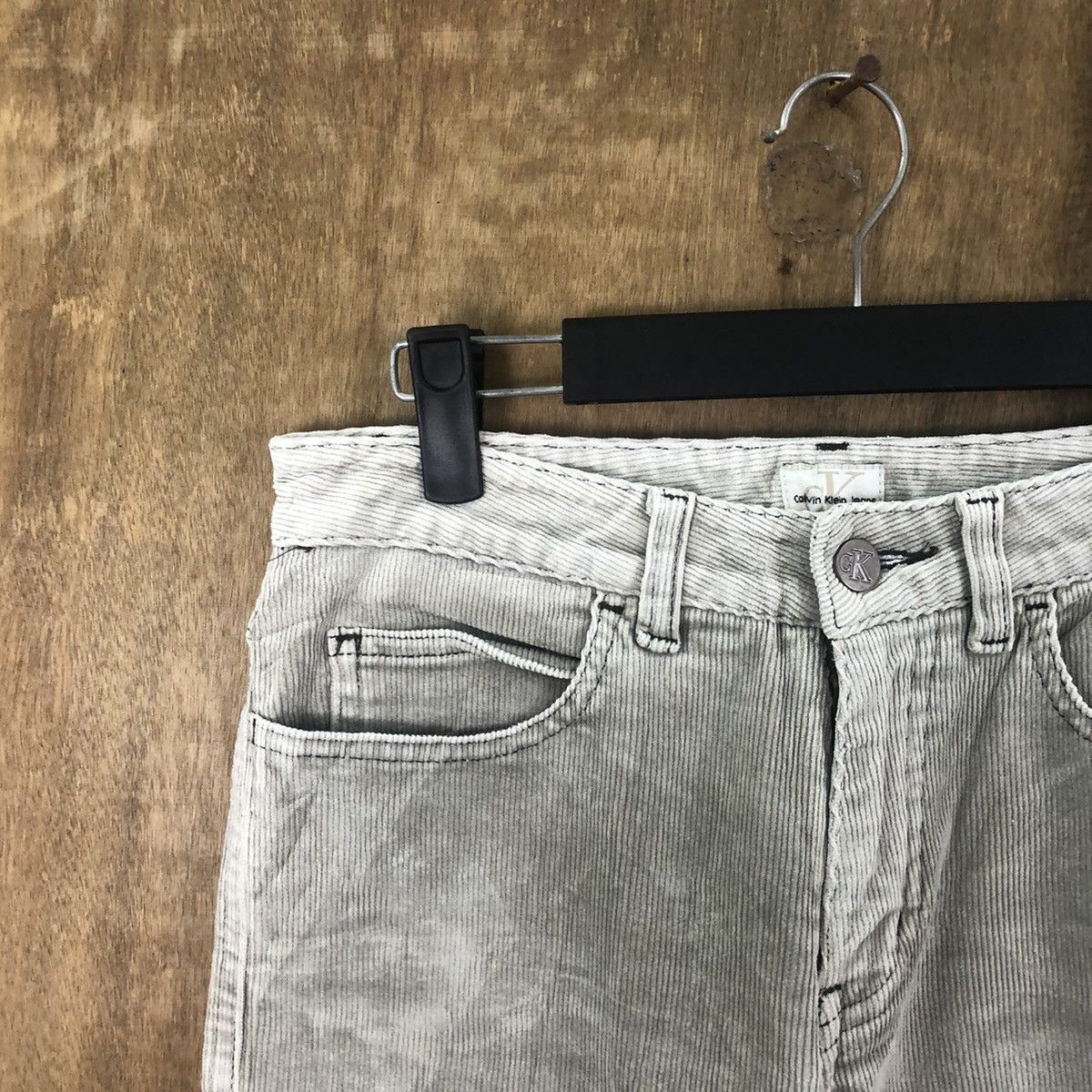 Calvin Klein Calvin Klein Grey Corduroy Casual pants #6266 Size US 26 / EU 42 - 4 Thumbnail