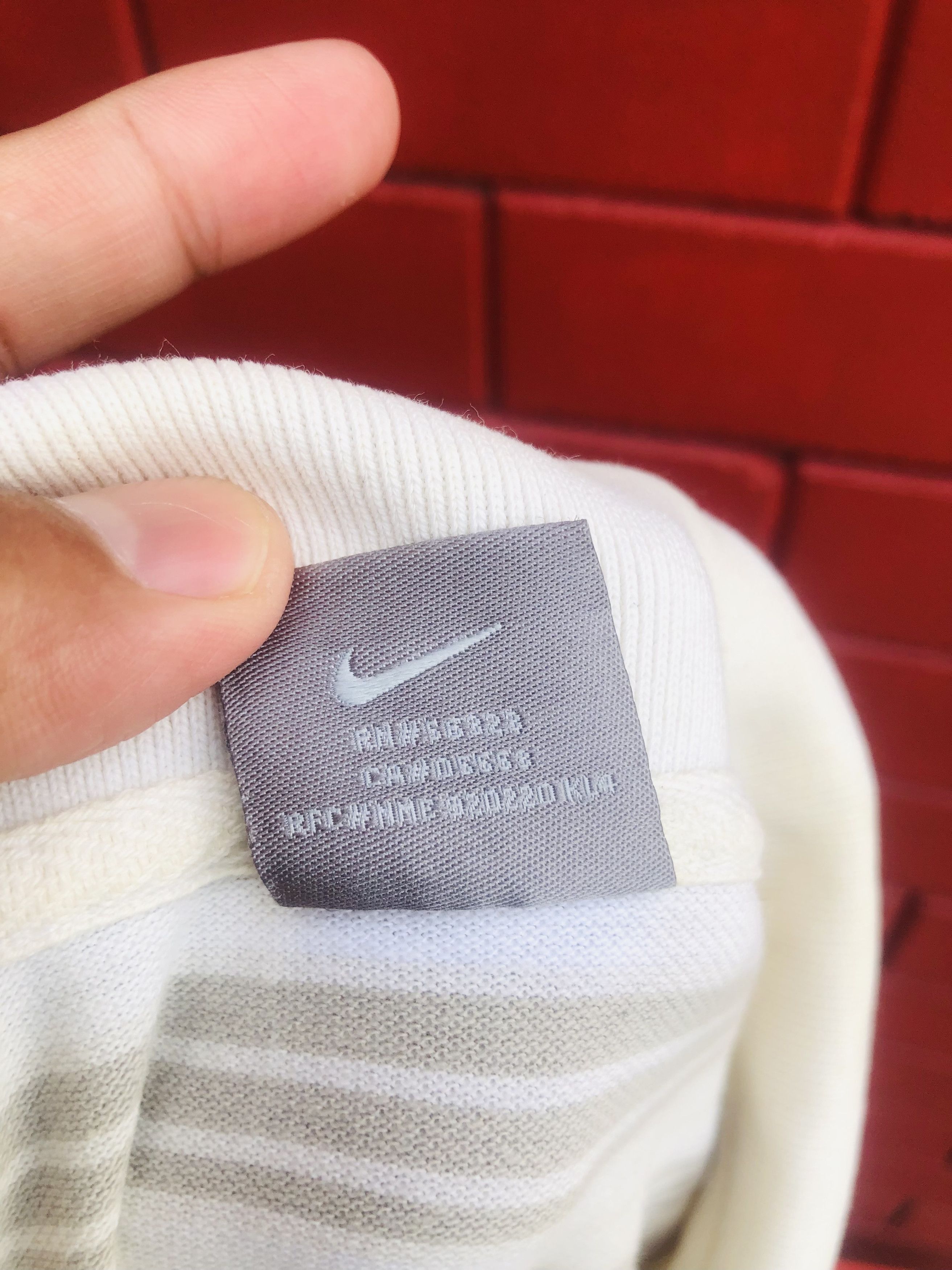 Nike × Vintage Vintage Nike Streetwear Designer Fashion Style Shirt Size US M / EU 48-50 / 2 - 7 Thumbnail
