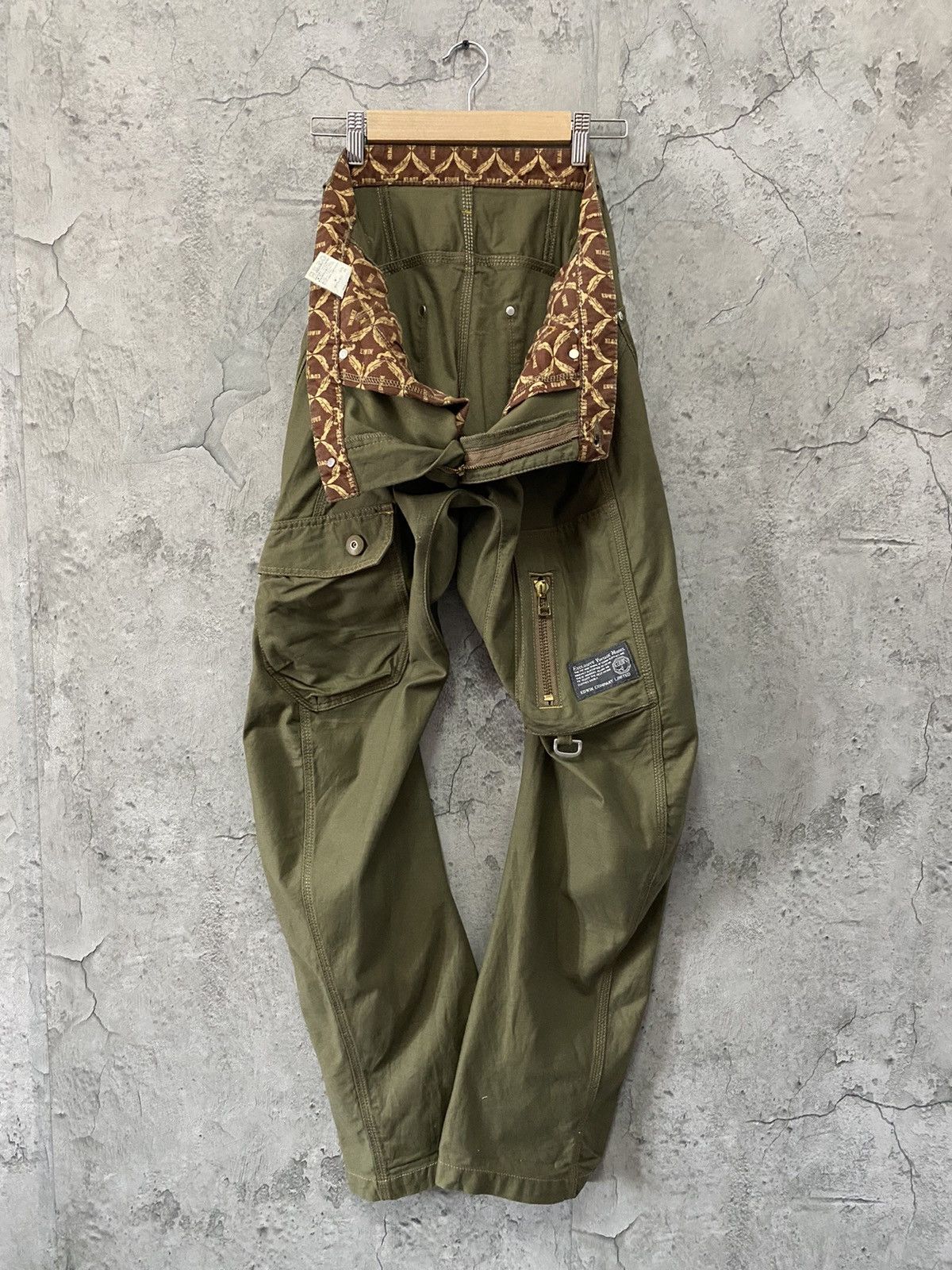 Edwin × Japanese Brand Vintage Edwin Japan Cargo Parachute Twisted Seam Baggy Pants Size US 34 / EU 50 - 1 Thumbnail