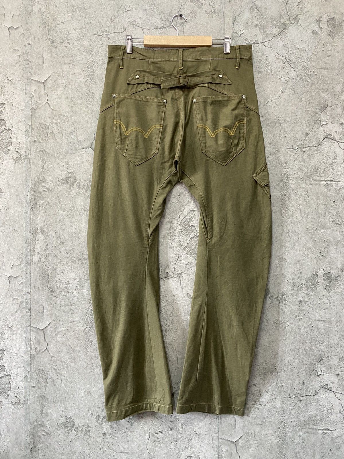 Edwin × Japanese Brand Vintage Edwin Japan Cargo Parachute Twisted Seam Baggy Pants Size US 34 / EU 50 - 12 Thumbnail