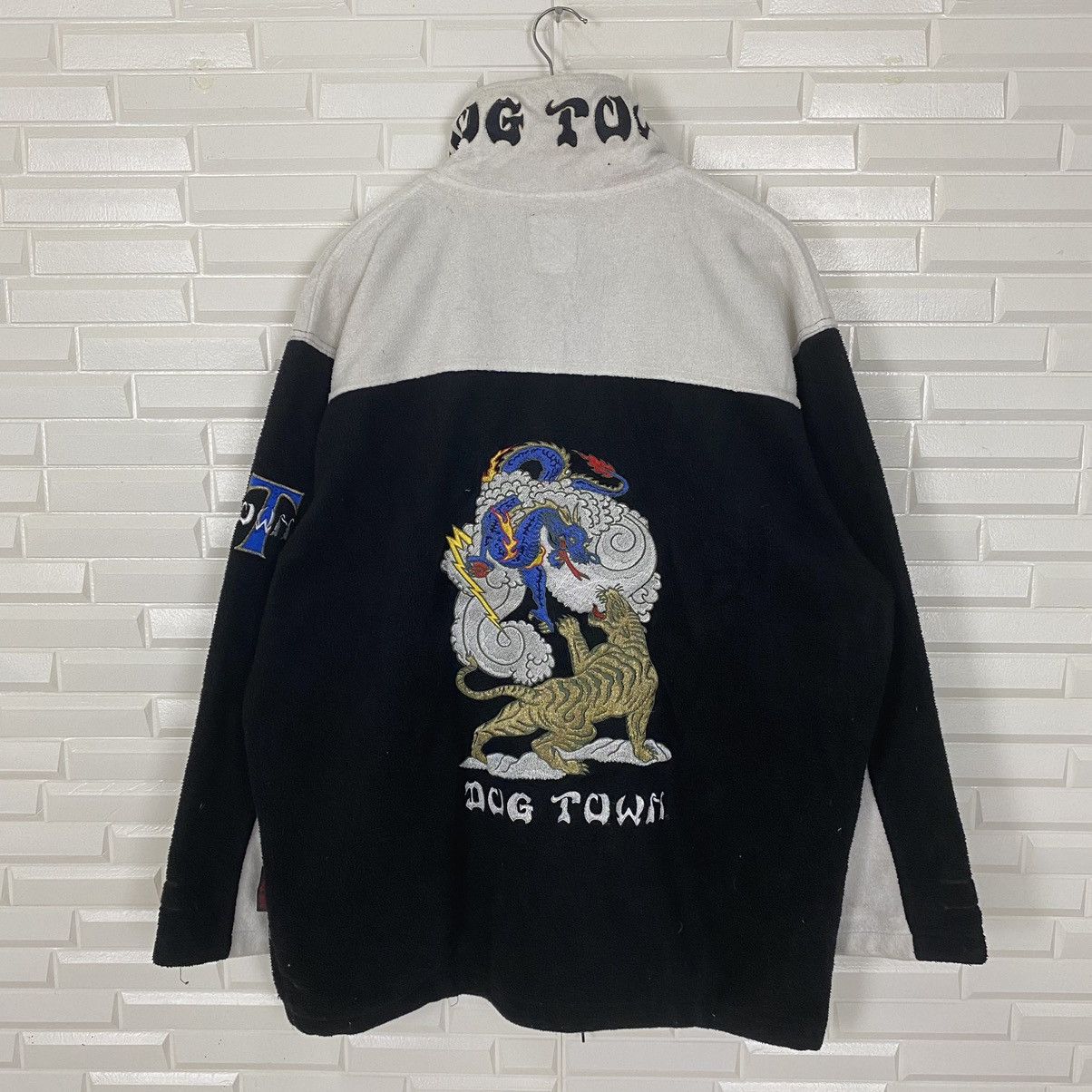 Dogtown × Japanese Brand × Vintage DOGTOWN EMBROIDERED LOGO FLEECE ZIPPER JACKET Size US L / EU 52-54 / 3 - 1 Thumbnail