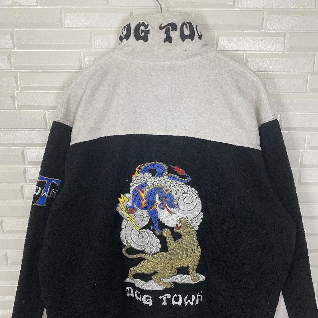 Dogtown × Japanese Brand × Vintage DOGTOWN EMBROIDERED LOGO FLEECE ZIPPER JACKET Size US L / EU 52-54 / 3 - 6 Thumbnail