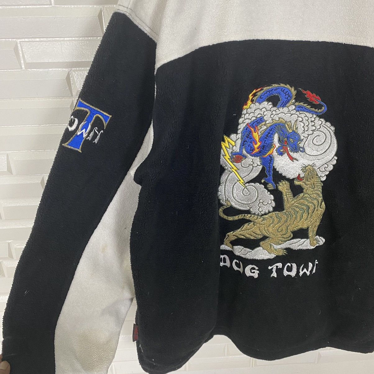 Dogtown × Japanese Brand × Vintage DOGTOWN EMBROIDERED LOGO FLEECE ZIPPER JACKET Size US L / EU 52-54 / 3 - 7 Thumbnail