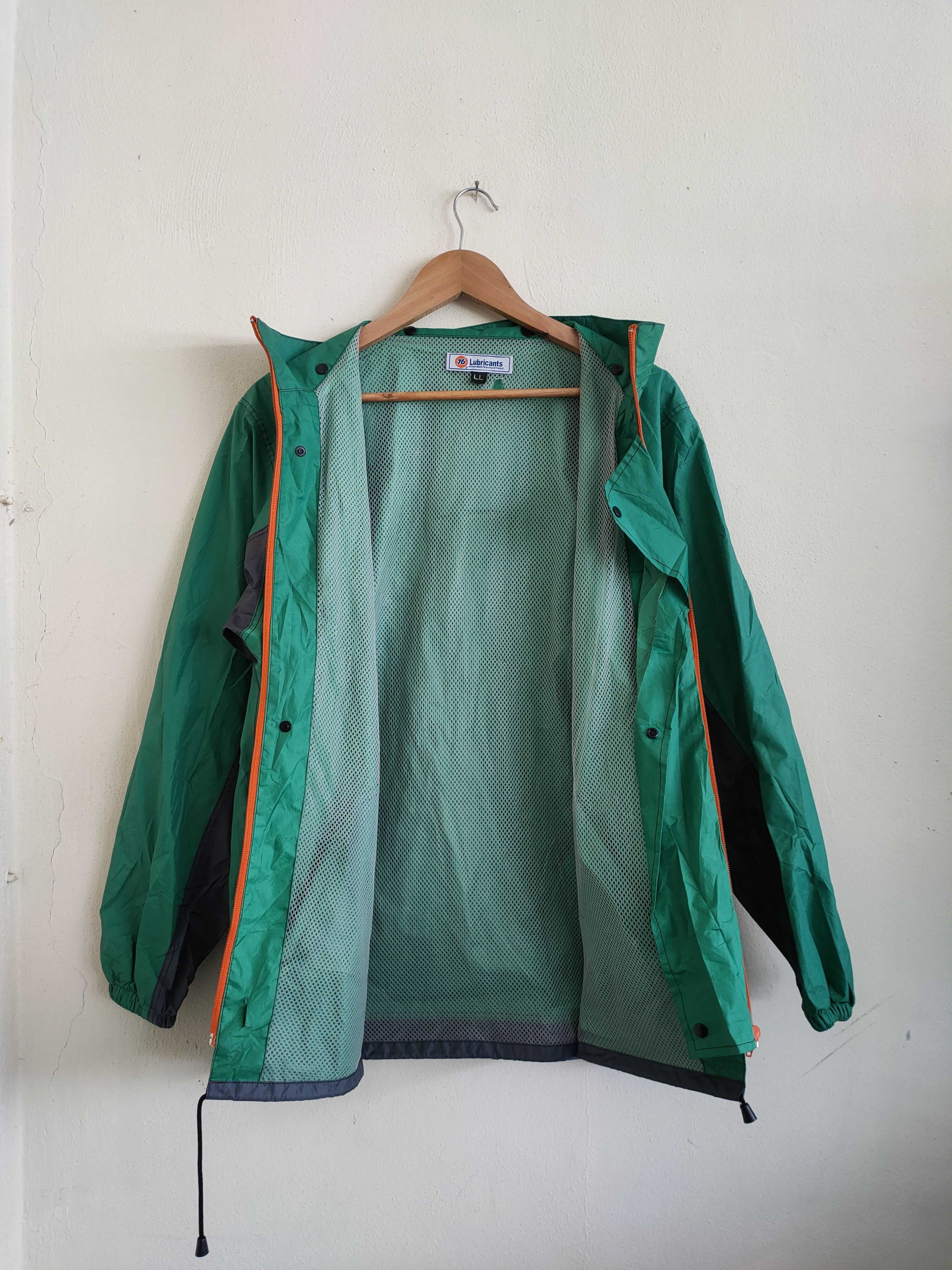 Union LA × Vintage Vintage 76 lubricant Waterproof Jacket Size US L / EU 52-54 / 3 - 4 Thumbnail