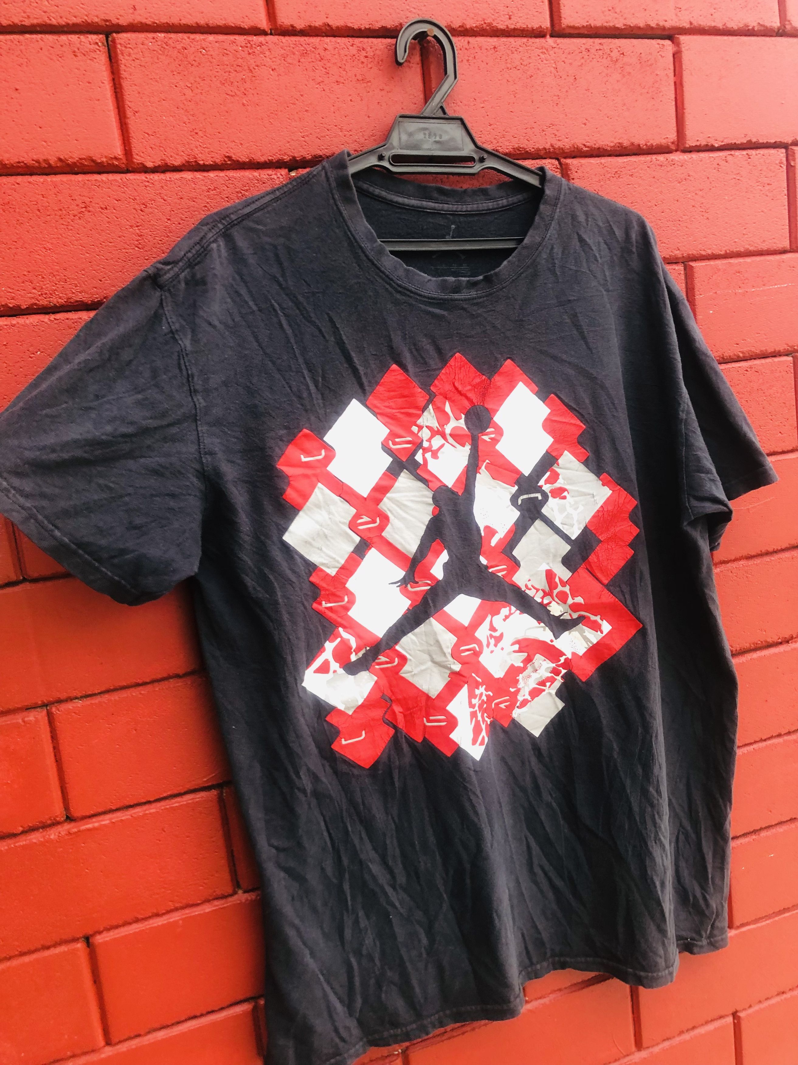Jordan Brand × Vintage Vintage Air Jordan Streetwear Fashion Style Shirt Size US L / EU 52-54 / 3 - 4 Thumbnail