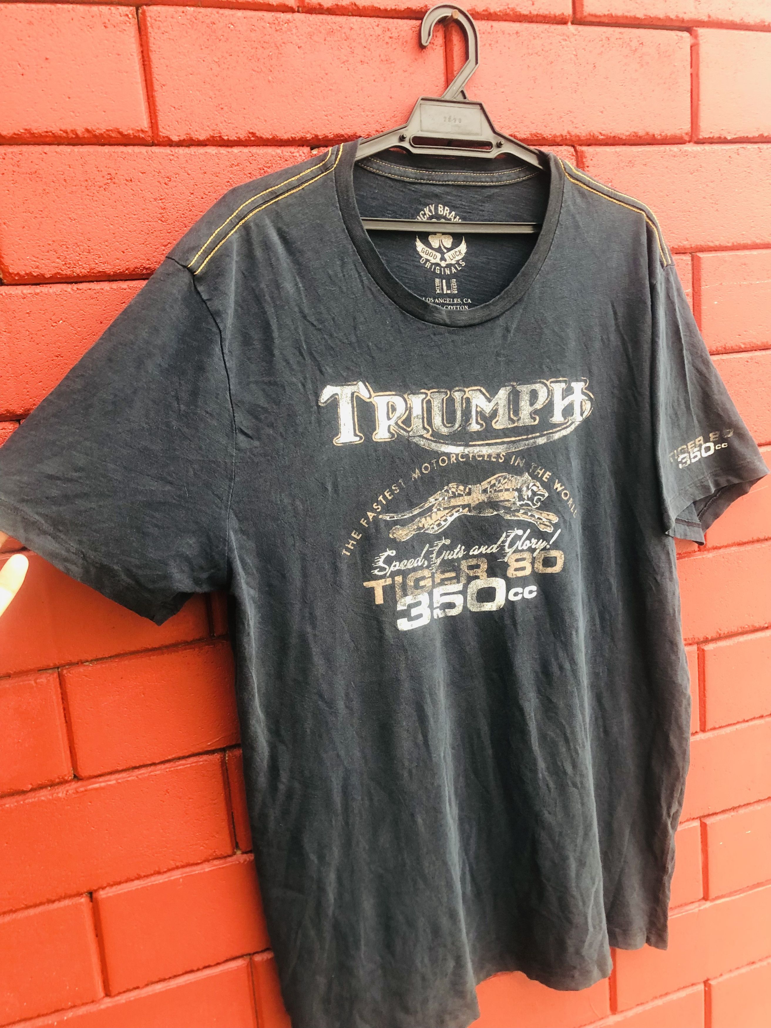 Vintage Vintage Triumph Motorcycle Streetwear Fashion Style Shirt Size US L / EU 52-54 / 3 - 4 Thumbnail