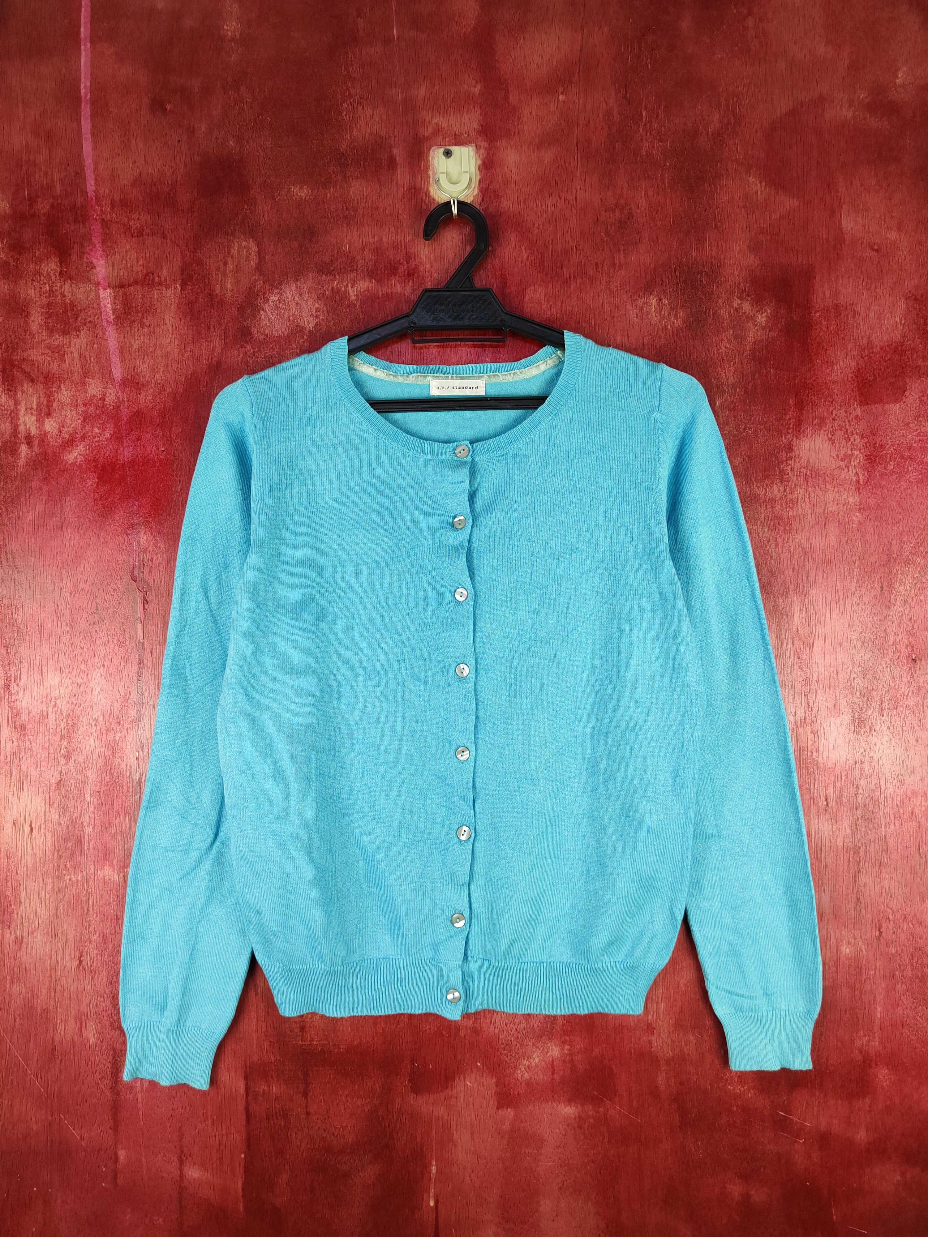 Japanese Brand a.v.v Standard Blue Cardigan knitwear japan vintage #S940 Size M / US 6-8 / IT 42-44 - 1 Thumbnail