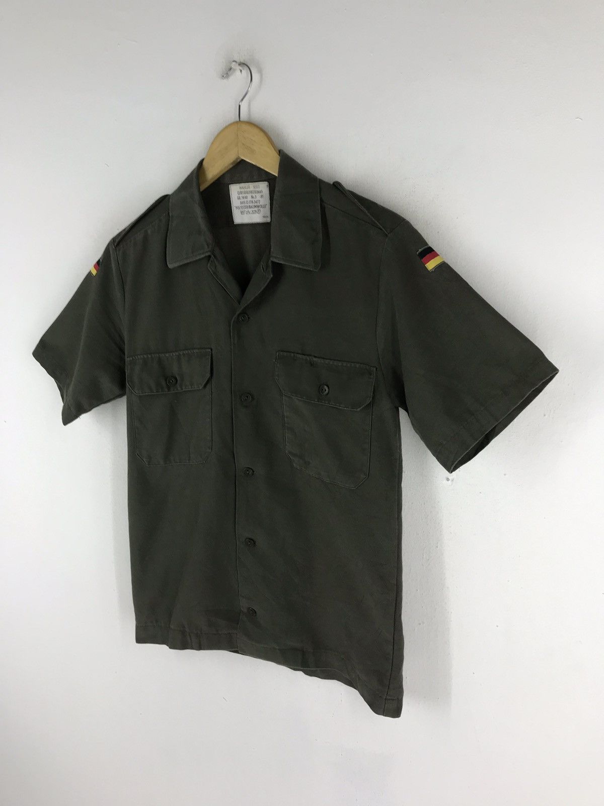 Other VTG GERMAN WAHLER 8355 MILITARY BUTTON SHIRT Size US S / EU 44-46 / 1 - 2 Thumbnail