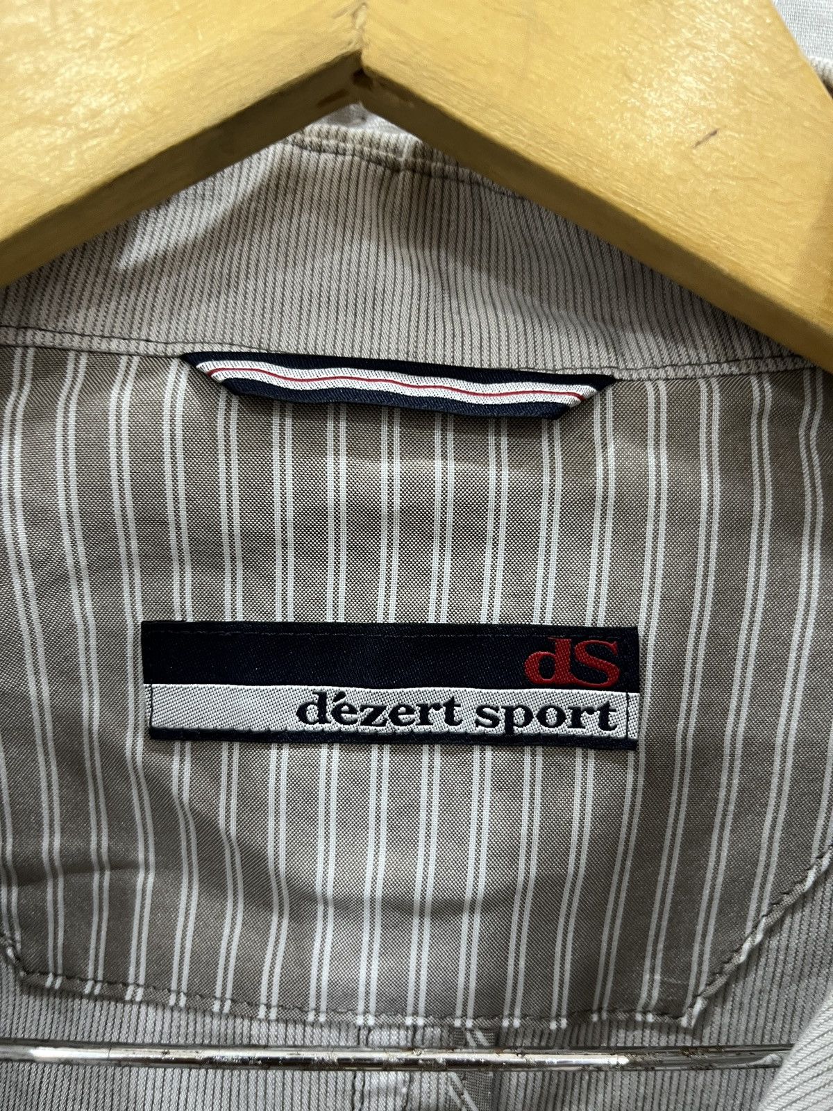 Dezert (Llll). DEZERT SPORT LIGHT JACKET Size US M / EU 48-50 / 2 - 7 Thumbnail