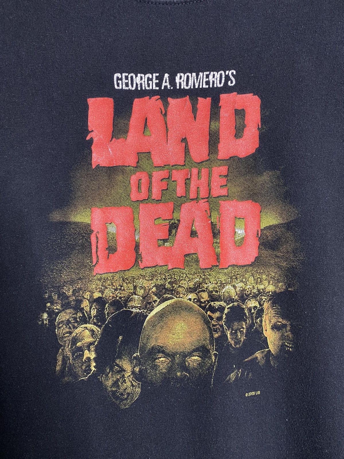 Vintage 🚨Vintage Land Of The Dead 2005 Movie Promo T-Shirt Size US XL / EU 56 / 4 - 4 Thumbnail